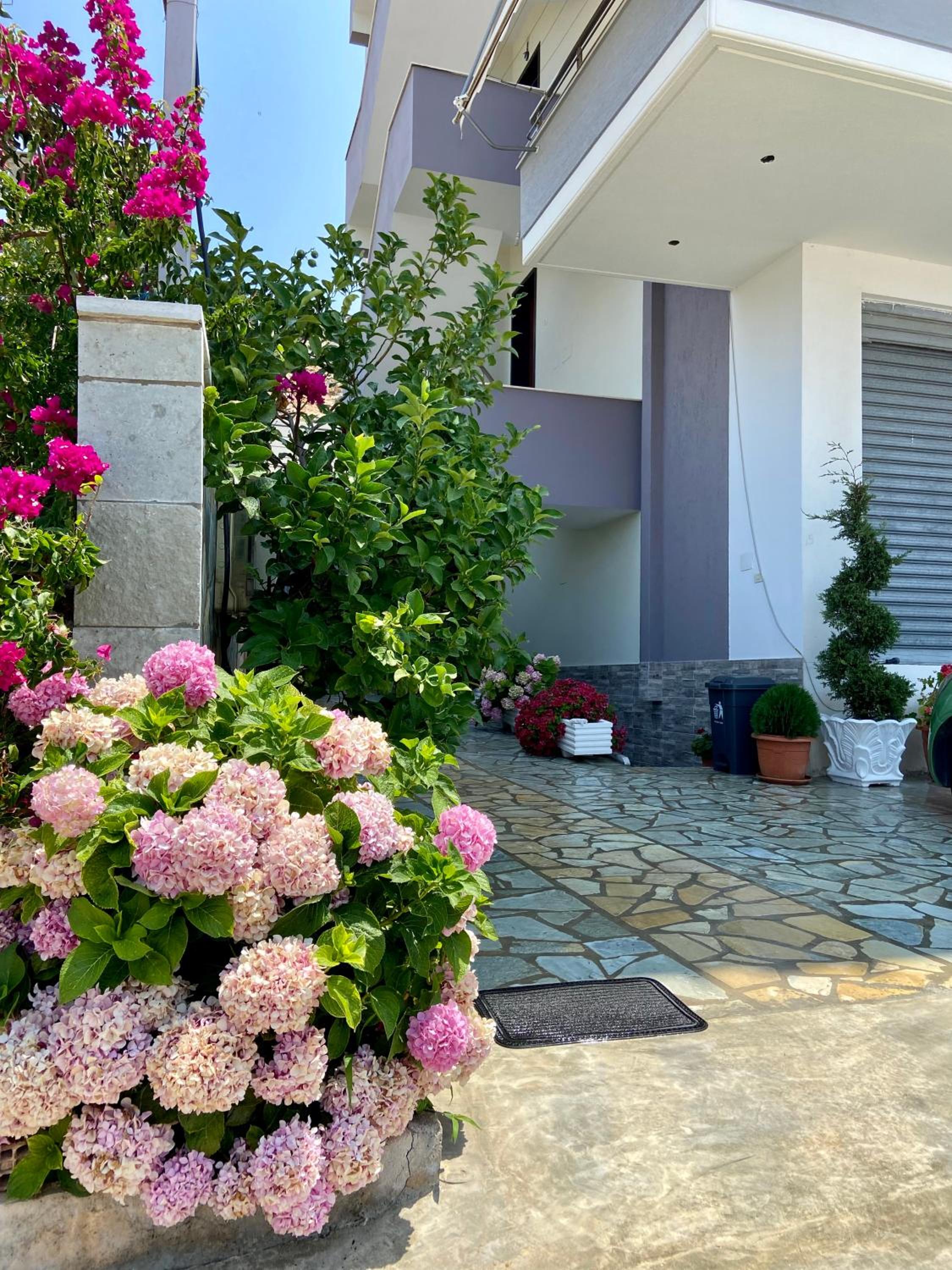 Vila Majola