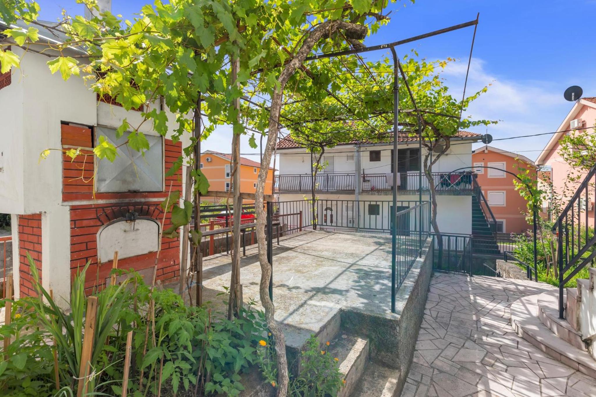 Davidovic Apartments view 4