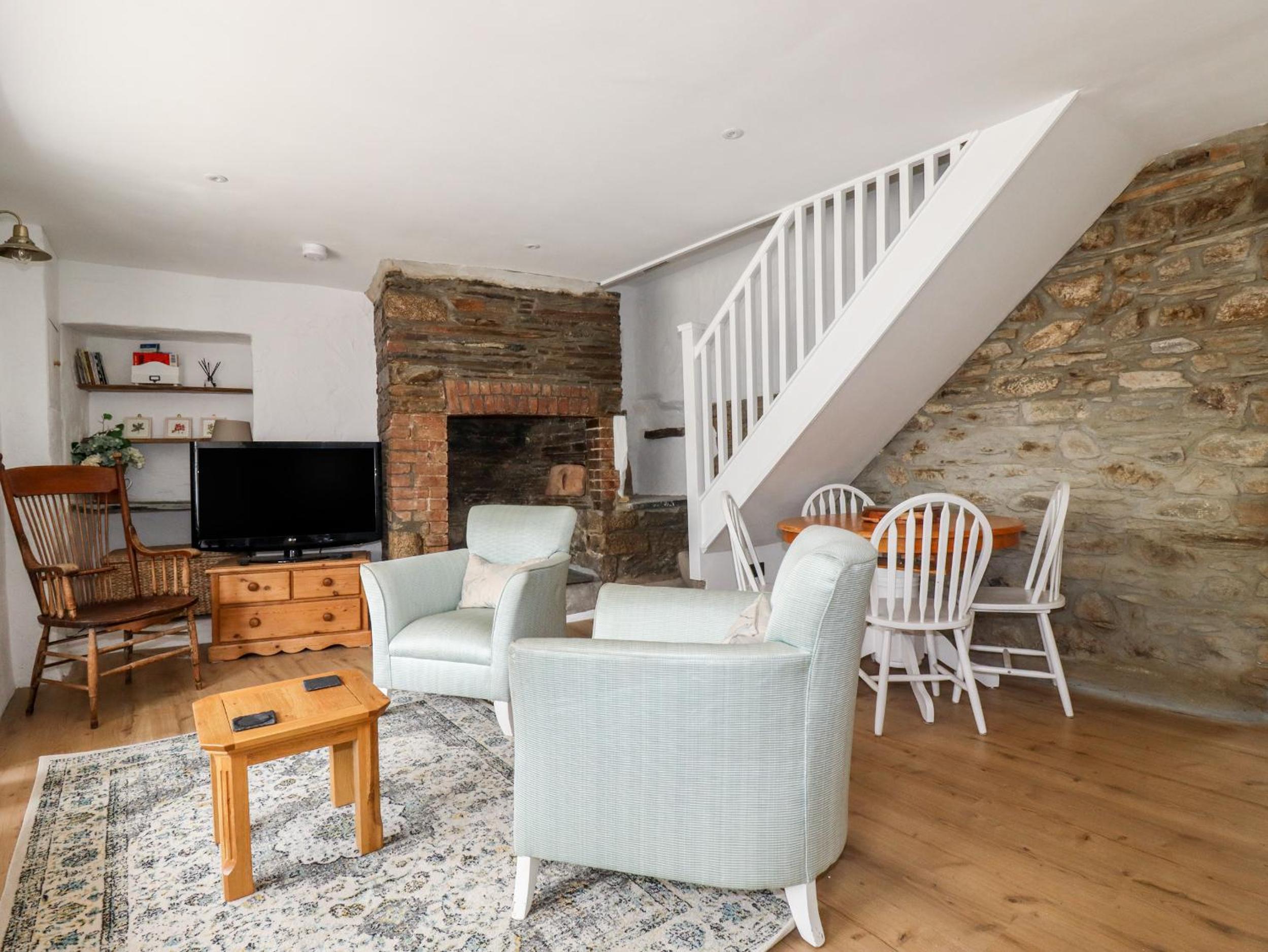 Kerslake Cottage view 3