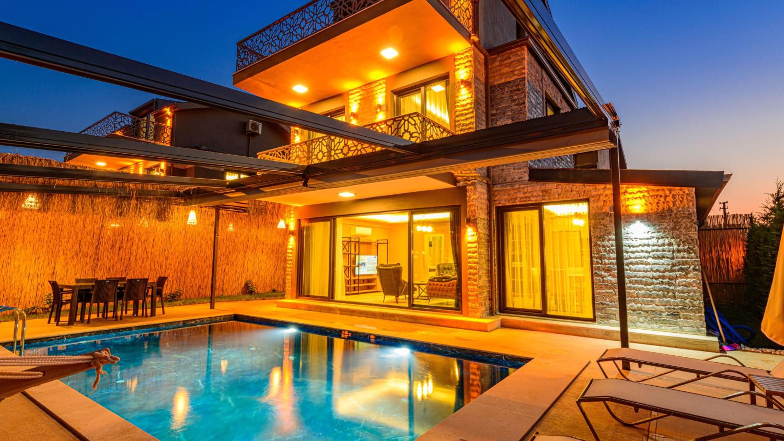 Söğüt 2 - 4 Bedroom with jacuzzi in Fethiye