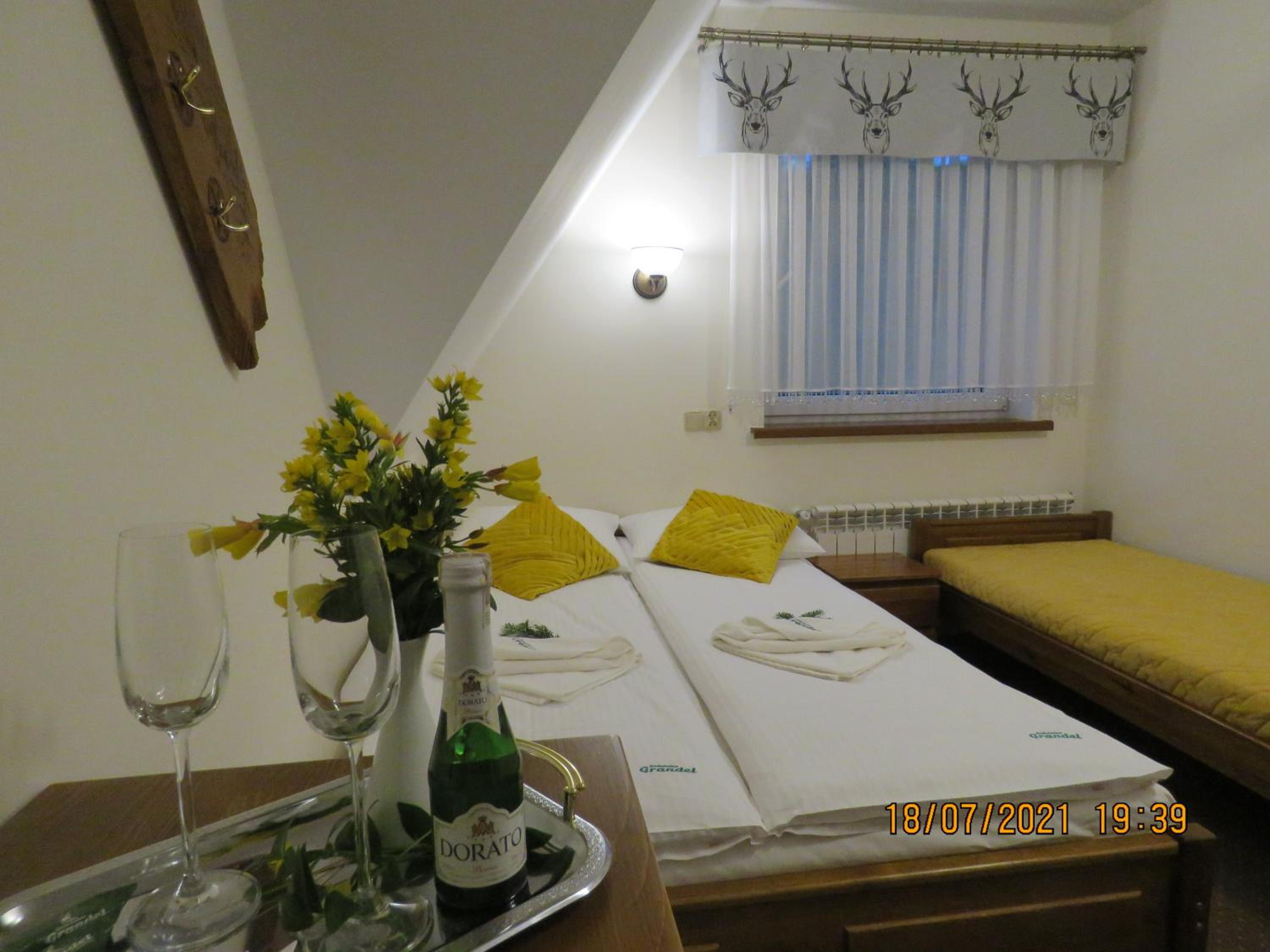 Gościniec Grandel domek z balią z jacuzzi i sauną