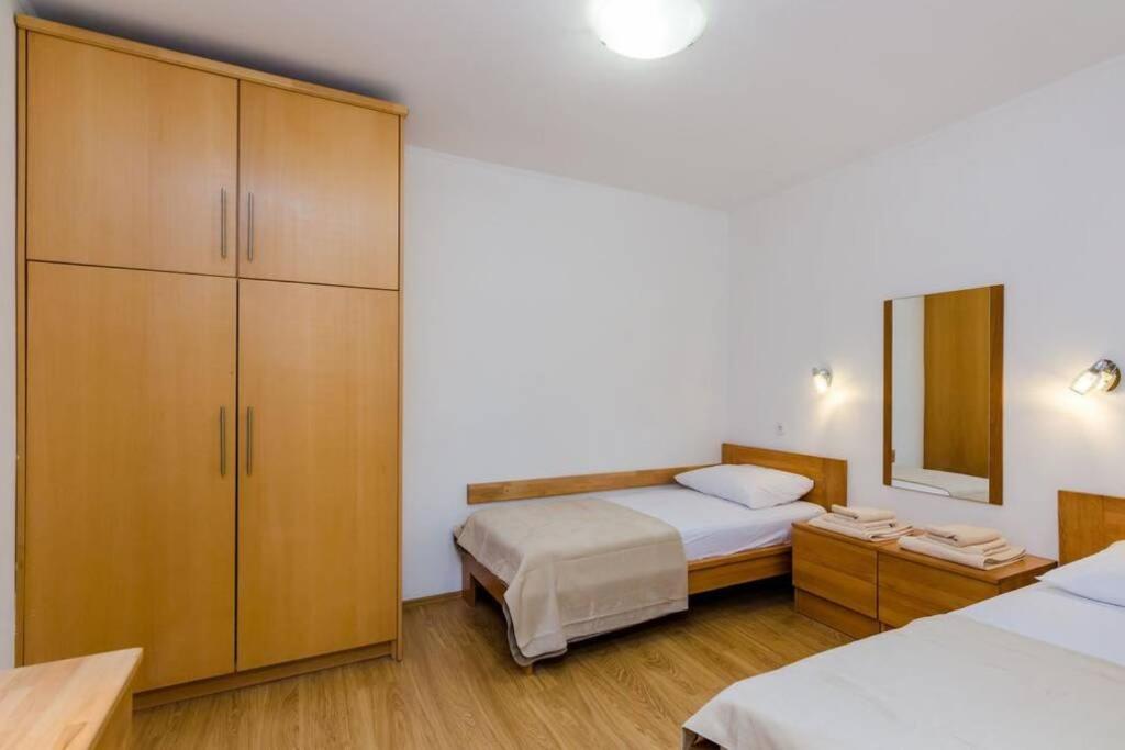 Spacious 80m2 place, great views:-) 2 bedrooms !