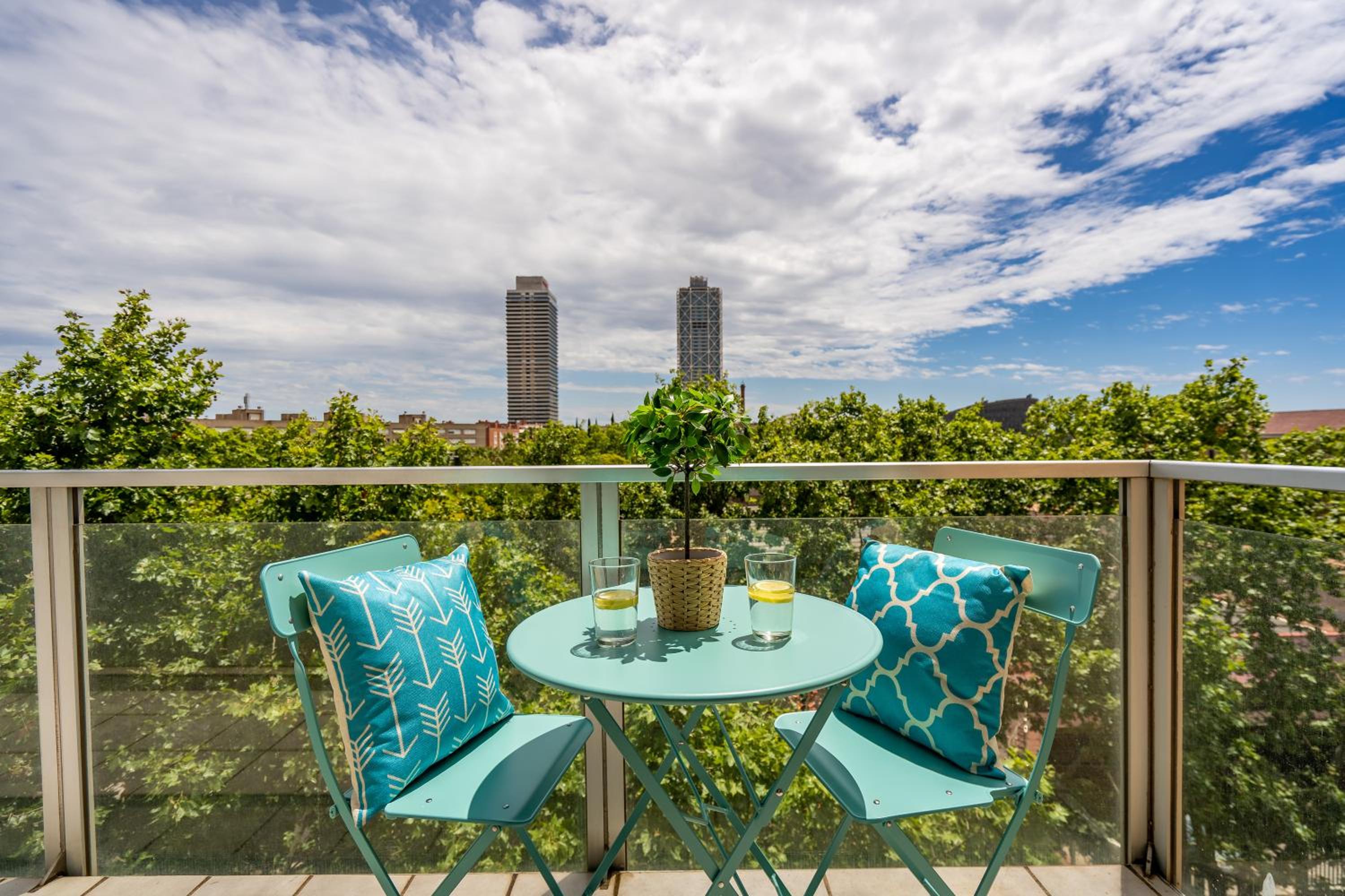 Lodging Apartments Beach Penthouse near center with pool