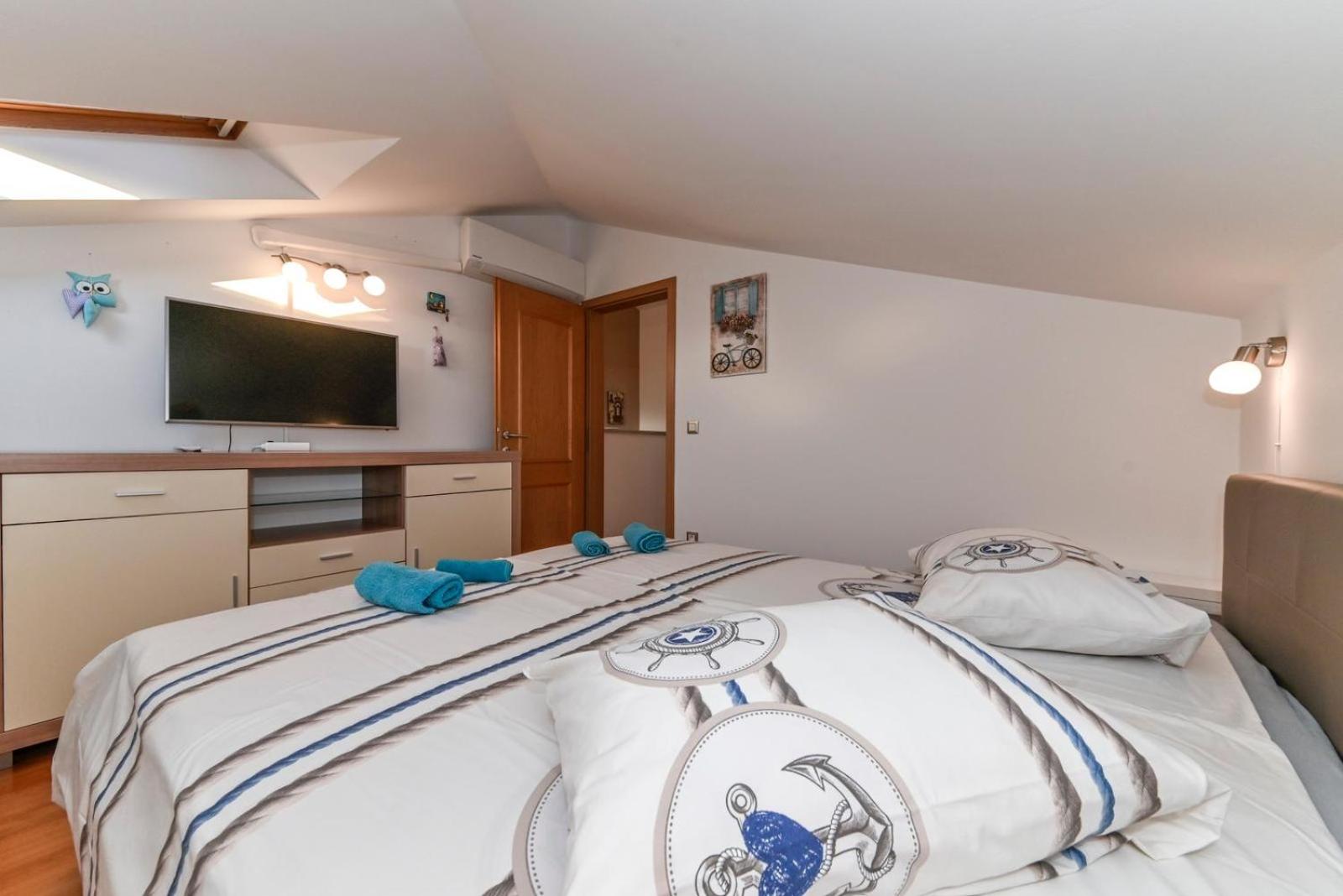 HEDKO Apartment