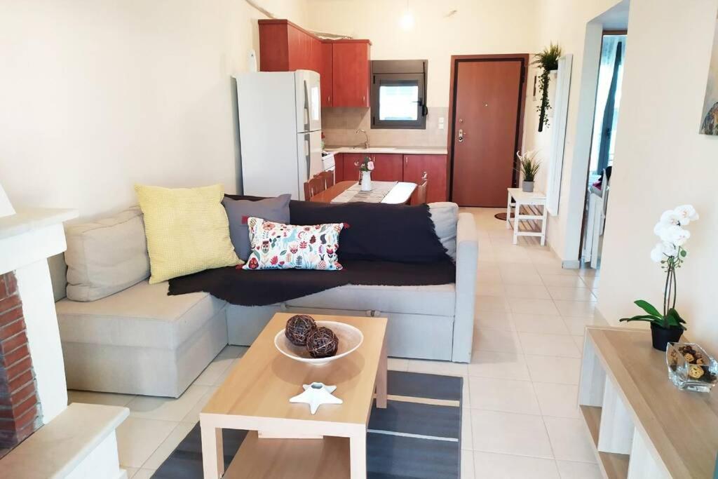 Maria's House Apartment in Skala Fourkas view 4