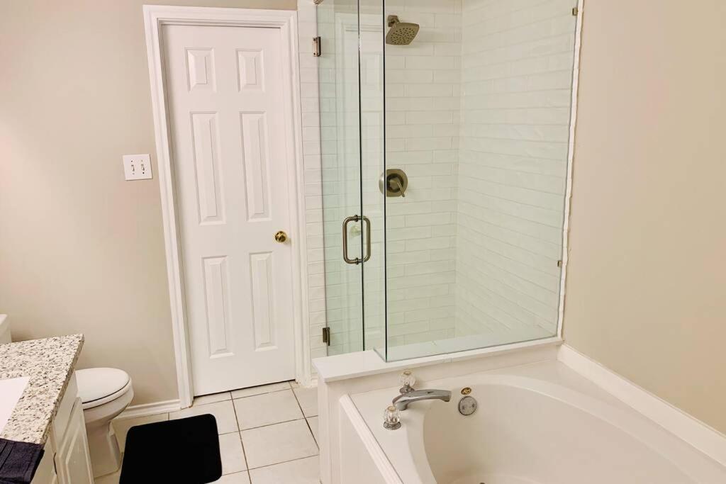 Amazing TEXAS House 3 Bed in The Woodlands view 2