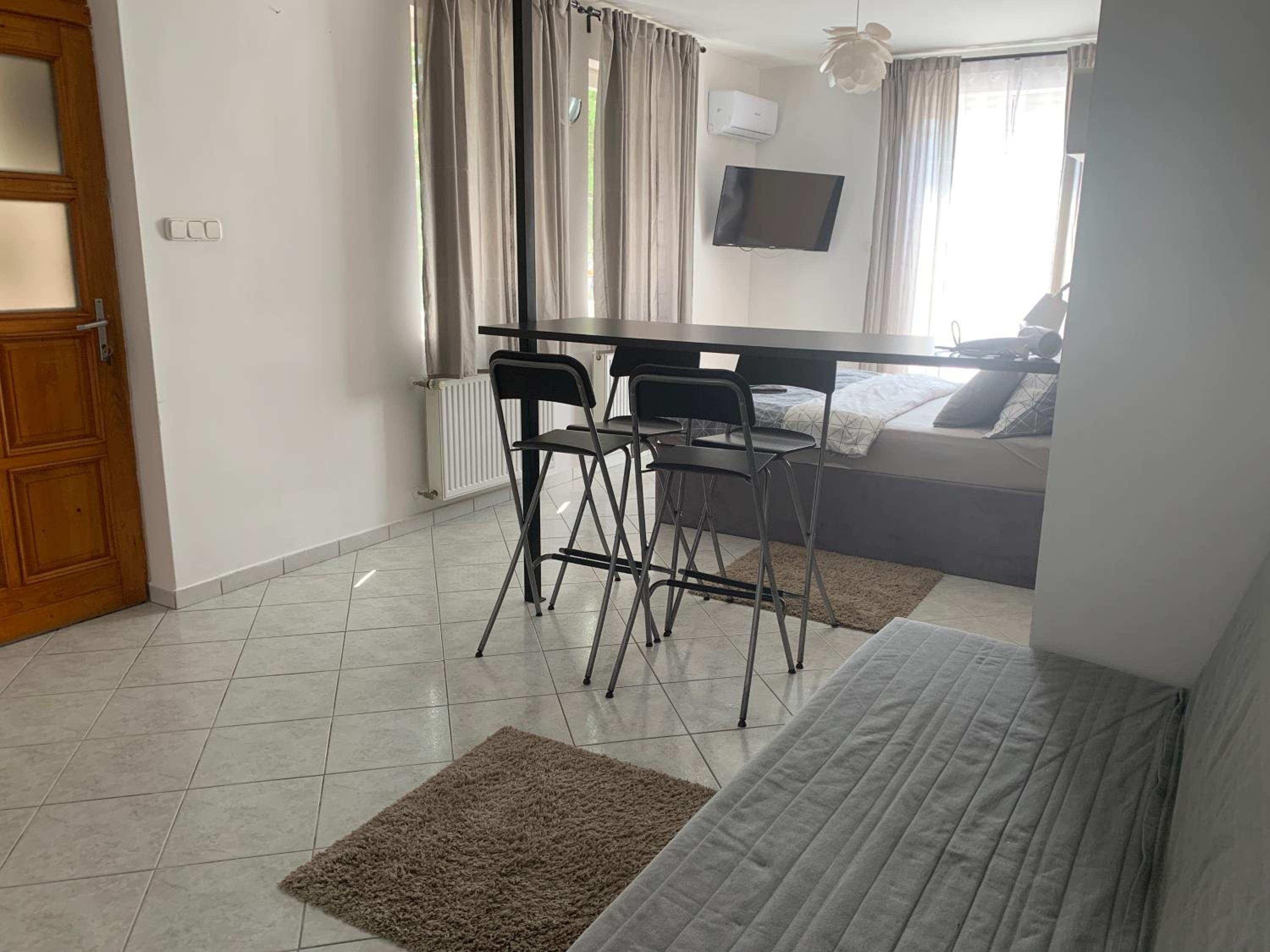Hollik Apartmanház