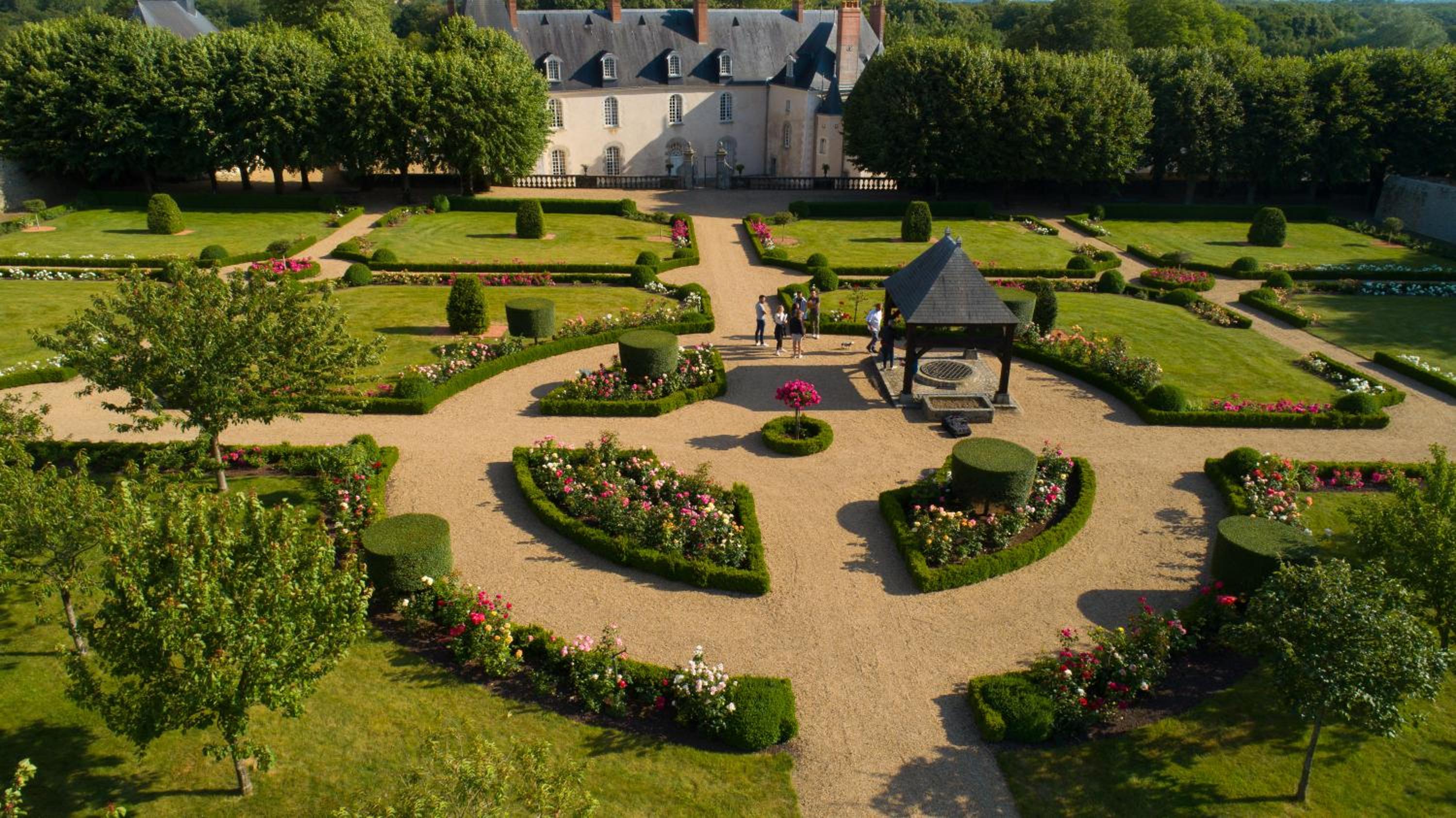 Le Château d'Hauterives