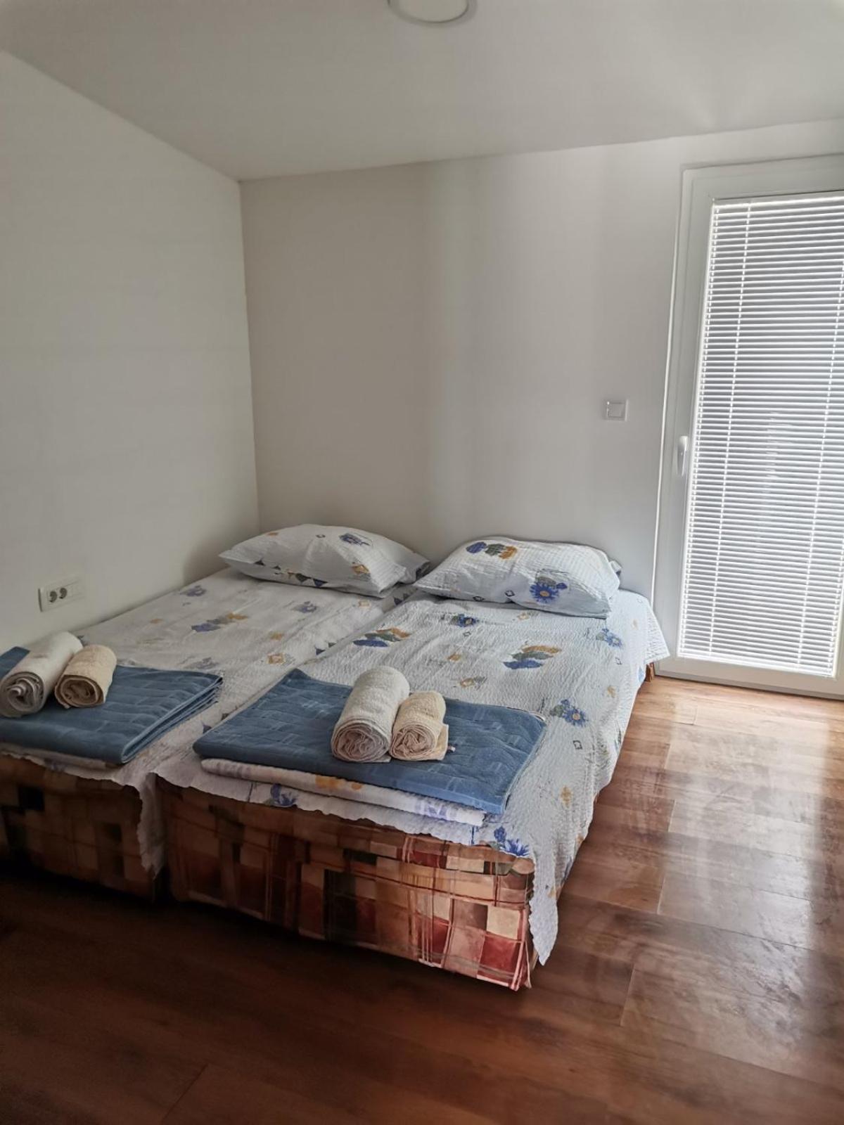 Apartments Zora i Veselin photo 4