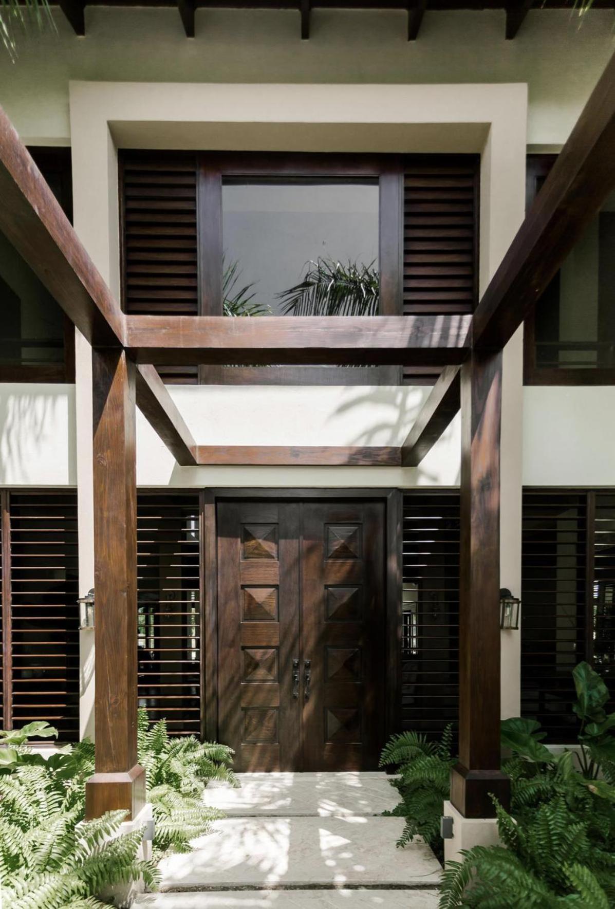 Ocean view villa with golf front at exclusive beach resort