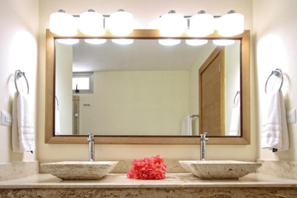 Spacious 3 BDR fully-equipped condo with pool and golf view view 3