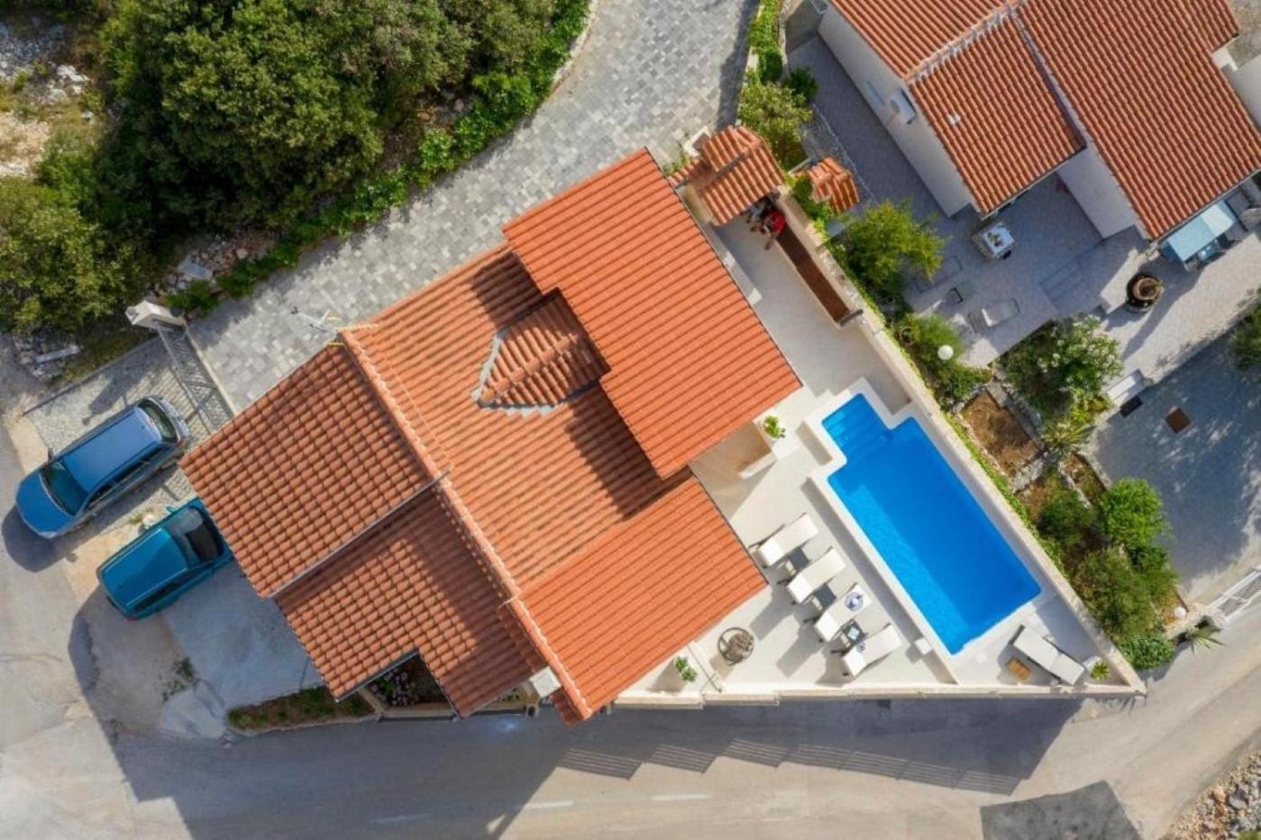 Holiday Home Ante - with pool & gym view 2