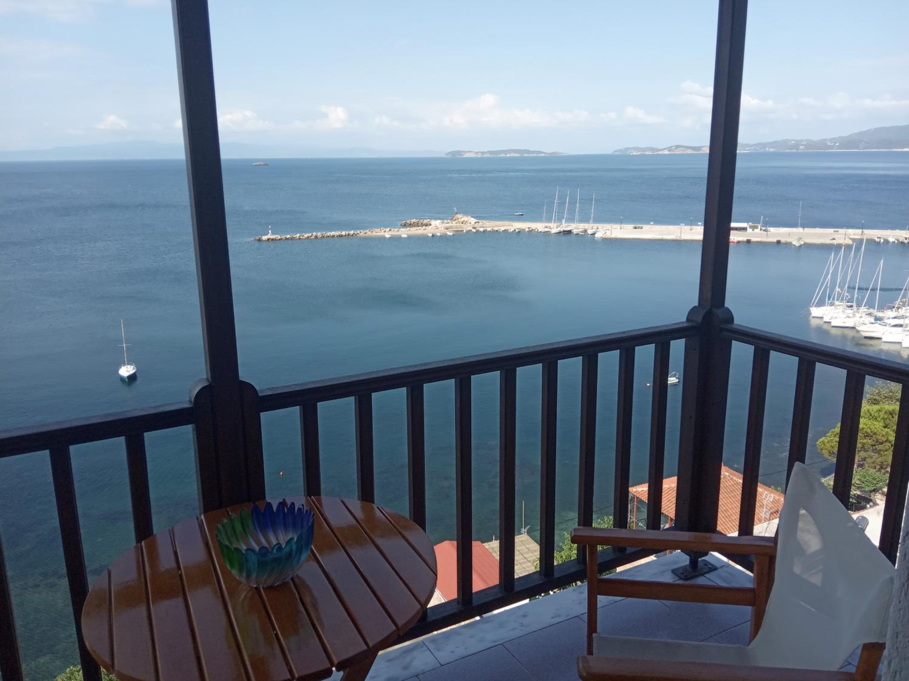 balcony
