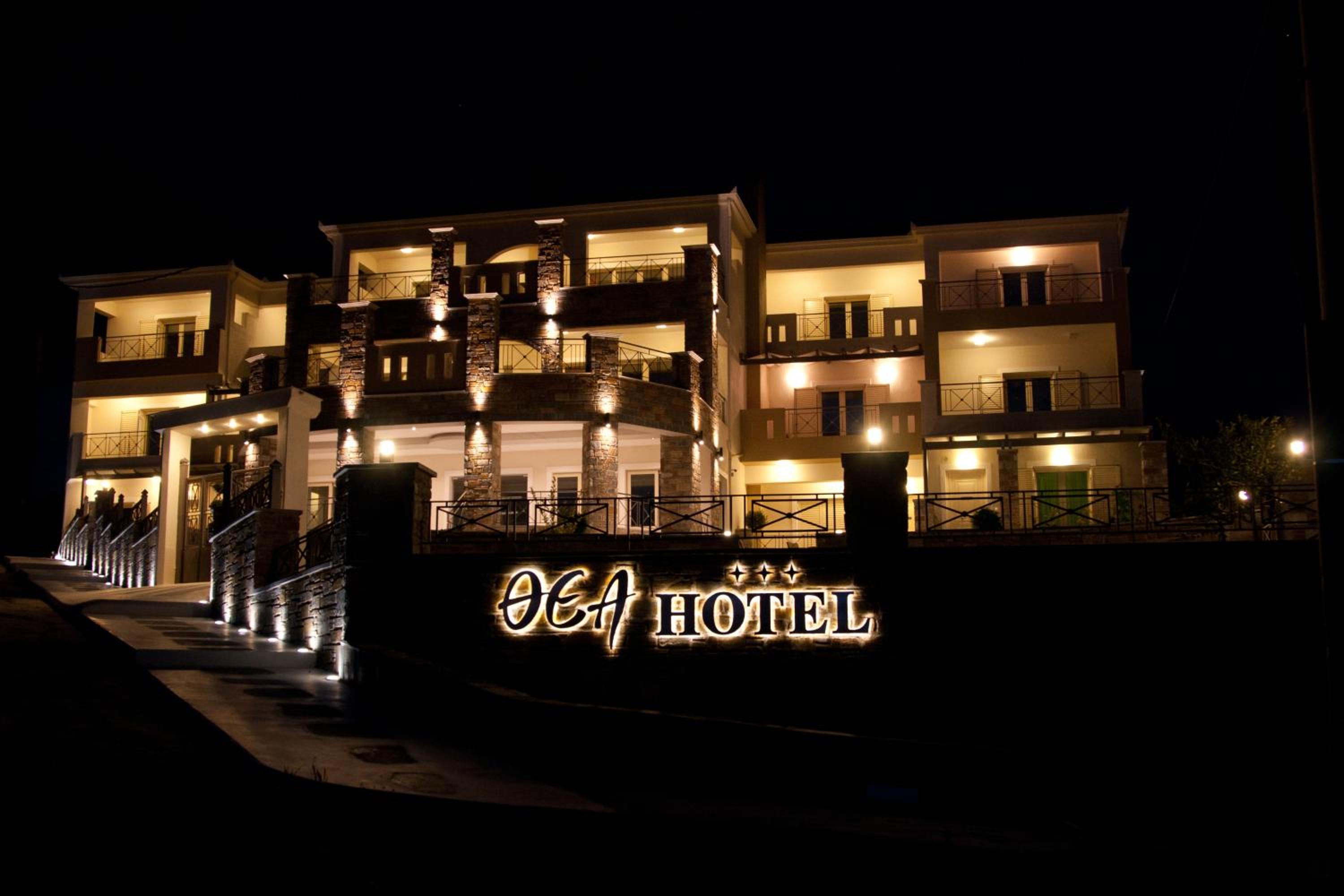 Hotel Thea Hotel - Studios & Suites - Image 1