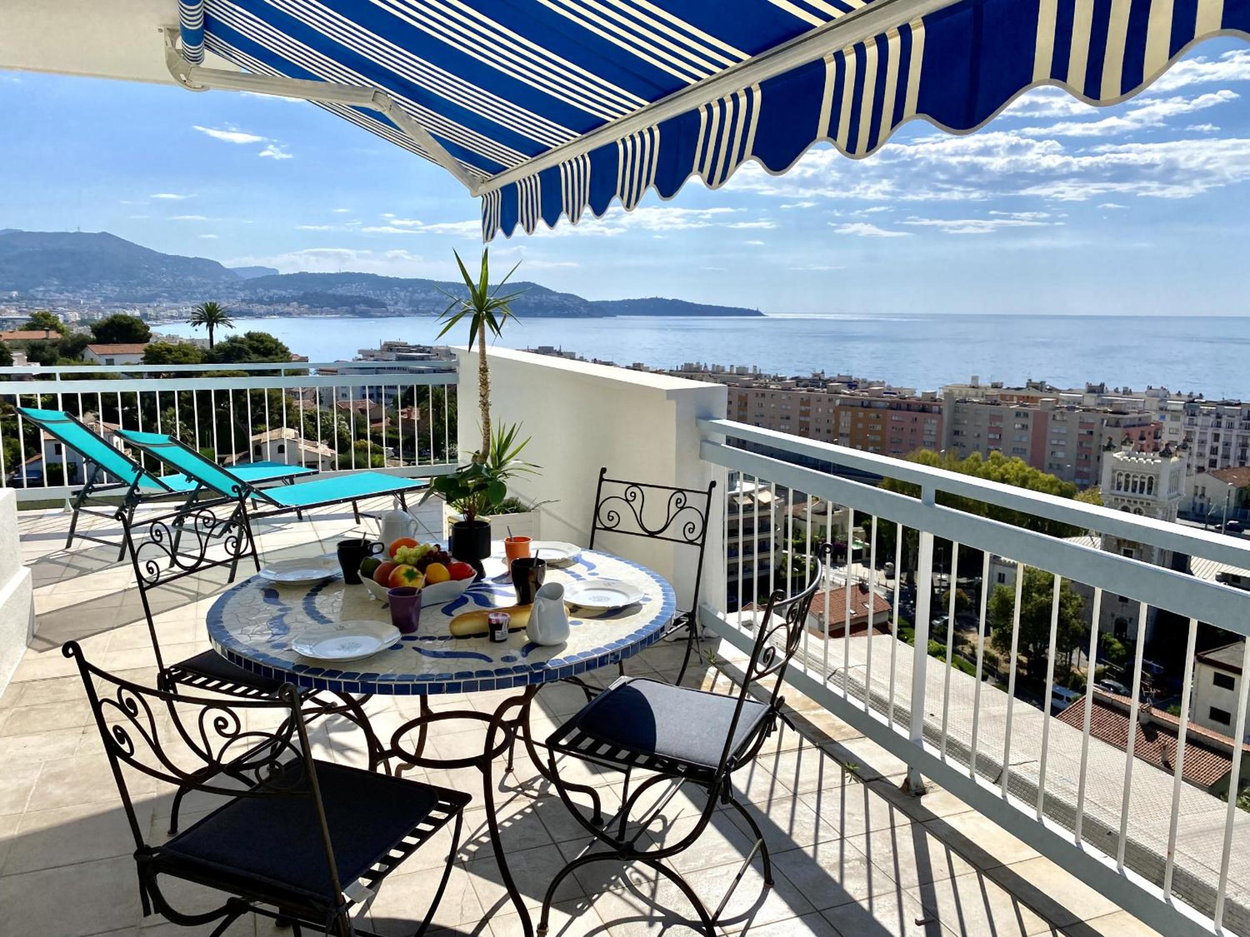 VUE DES ANGES AP4238 By Riviera Holiday Homes photo 1