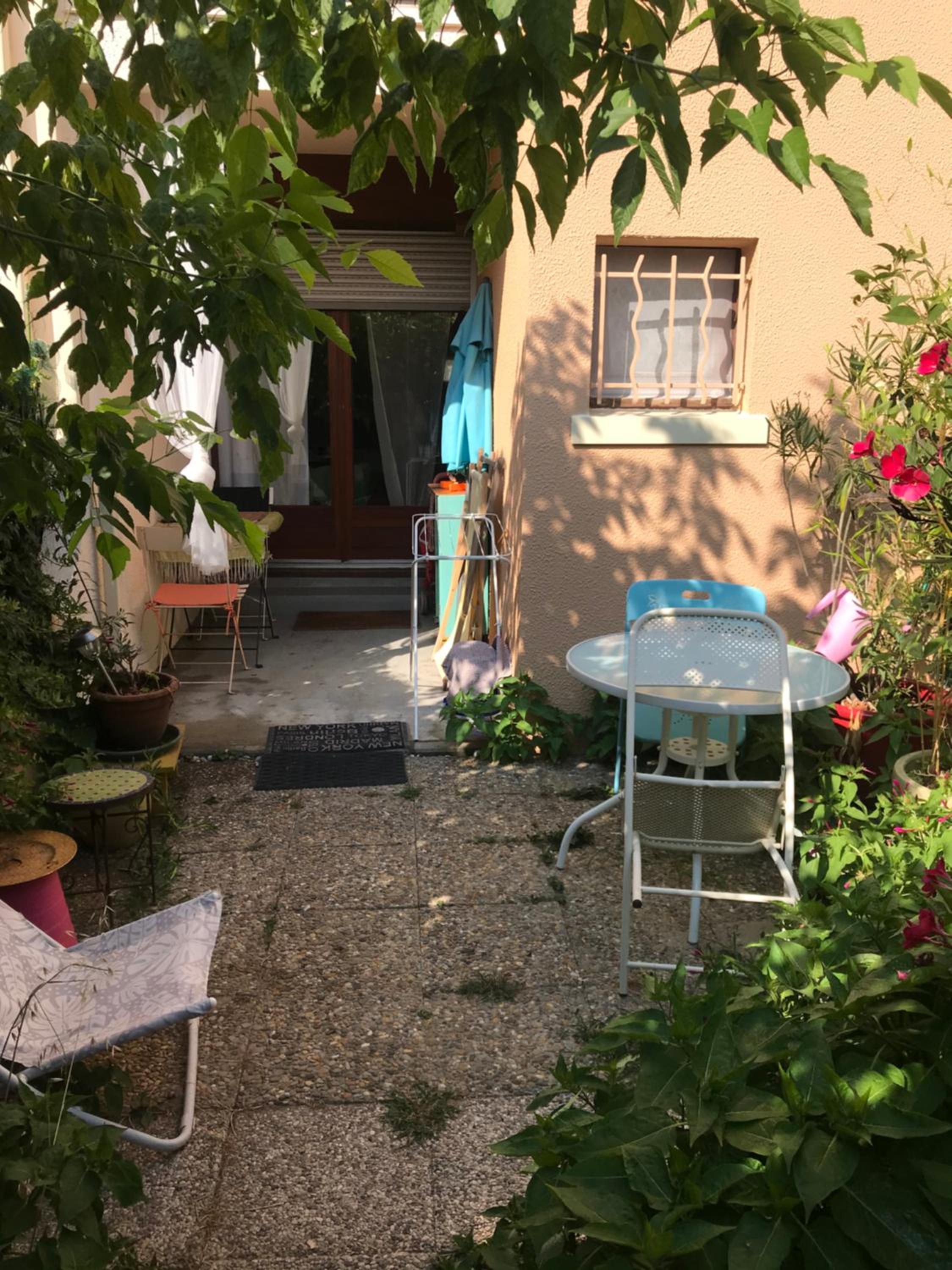 Joli Studio Avec Jardinet view 3