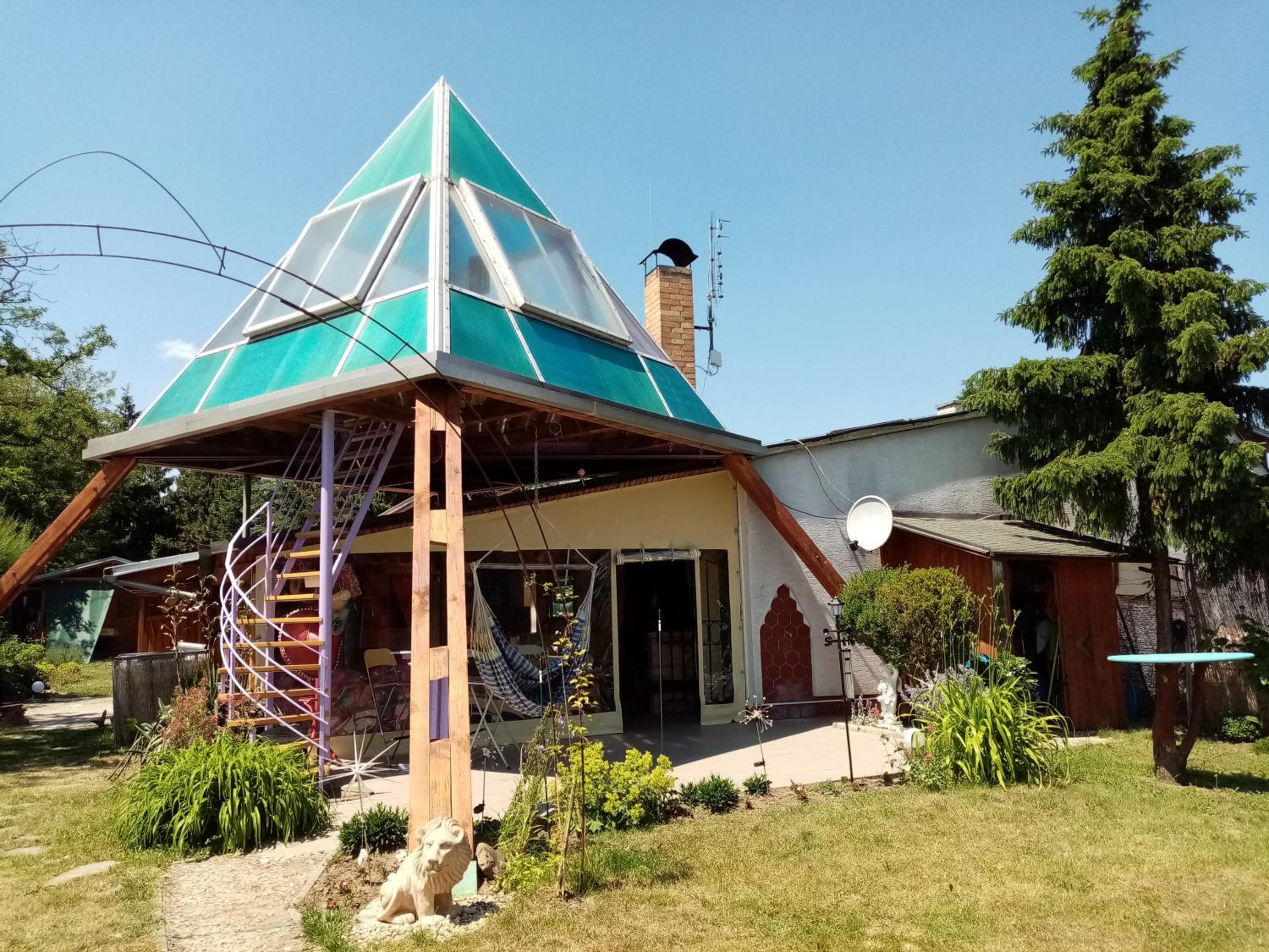 Photo 18