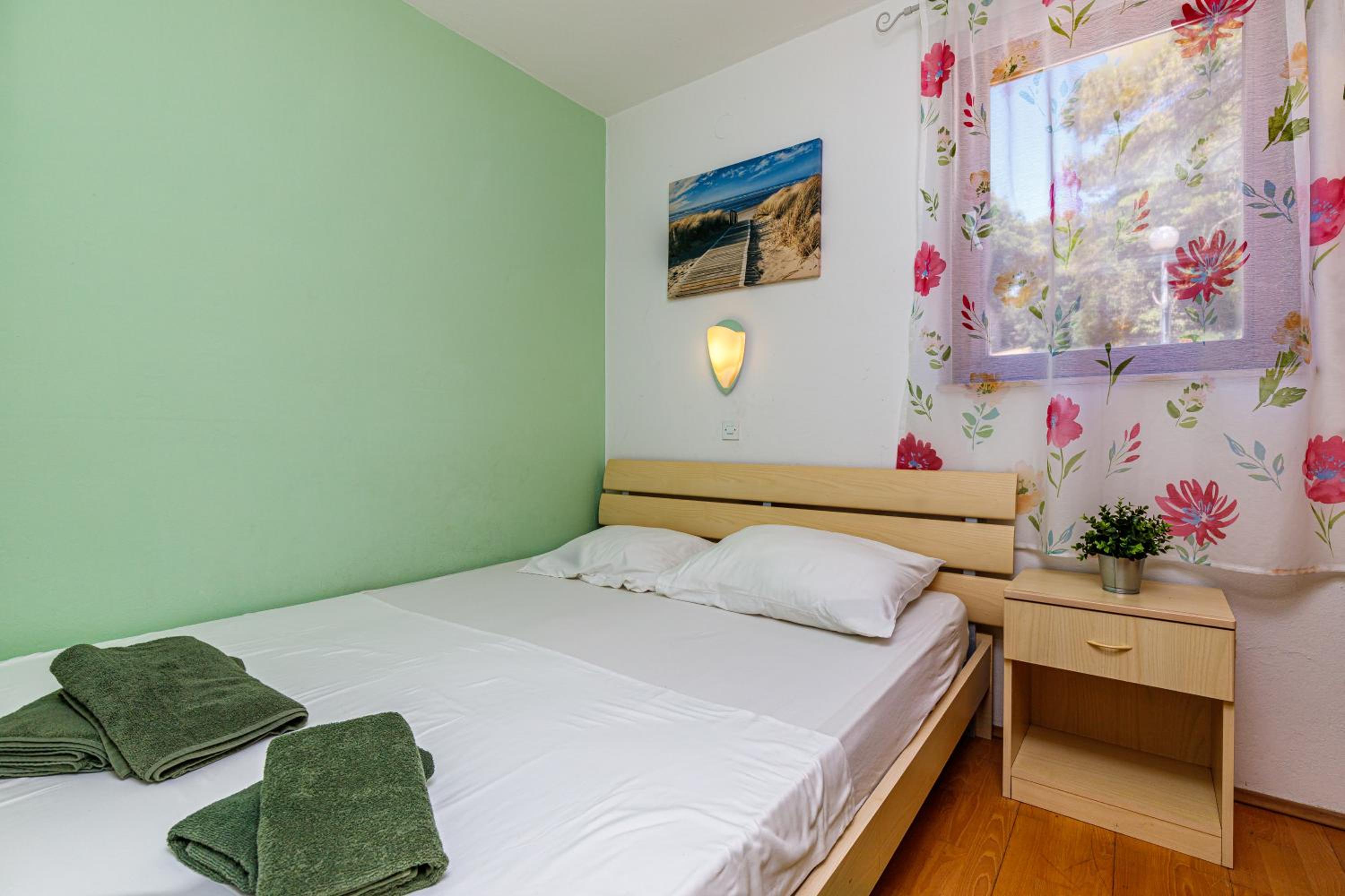 Al Mare Apartments