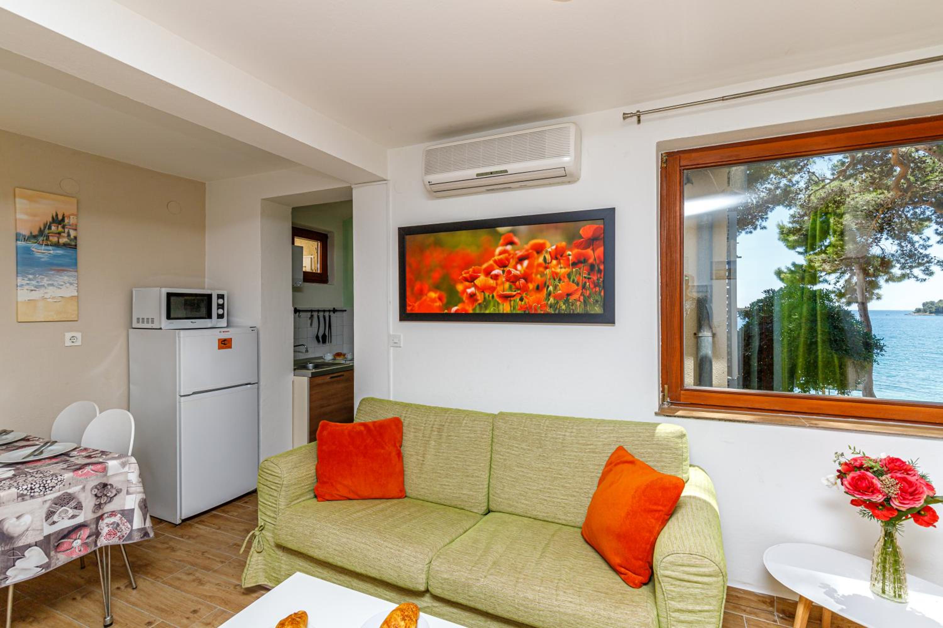 Al Mare Apartments