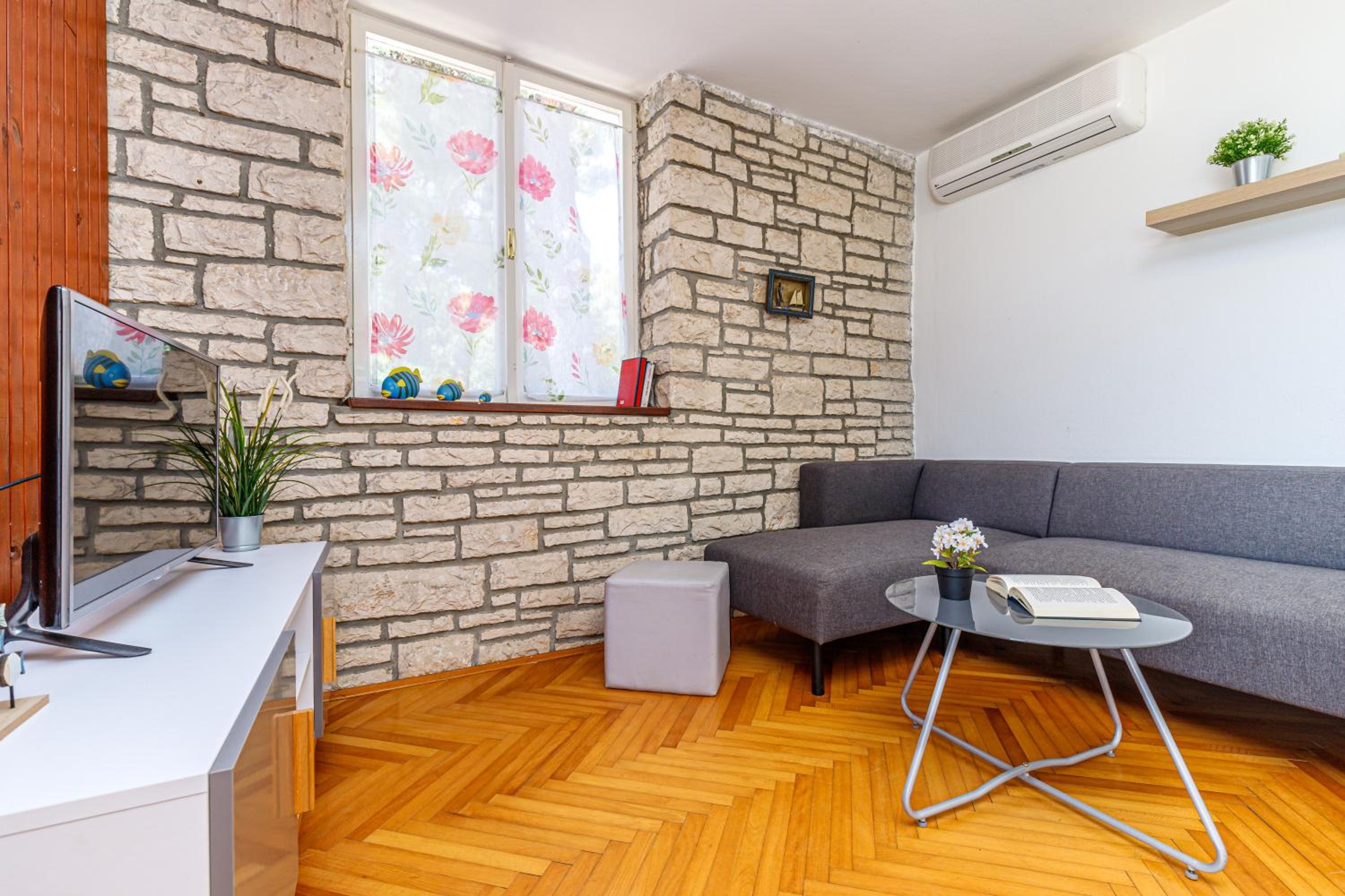 Al Mare Apartments