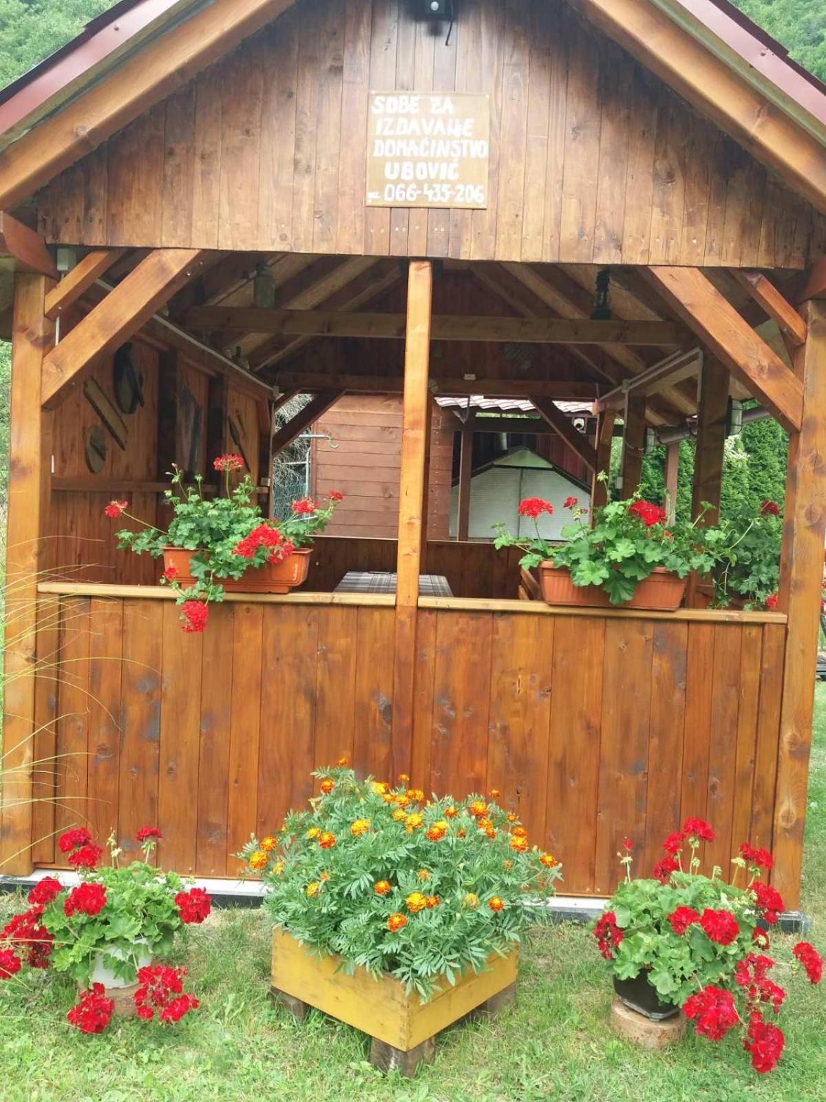 Domacinstvo Ubovic