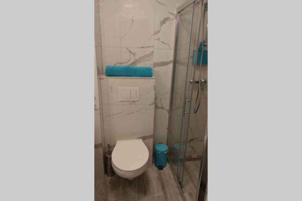 MARIA, Modern studio apartment with private parking