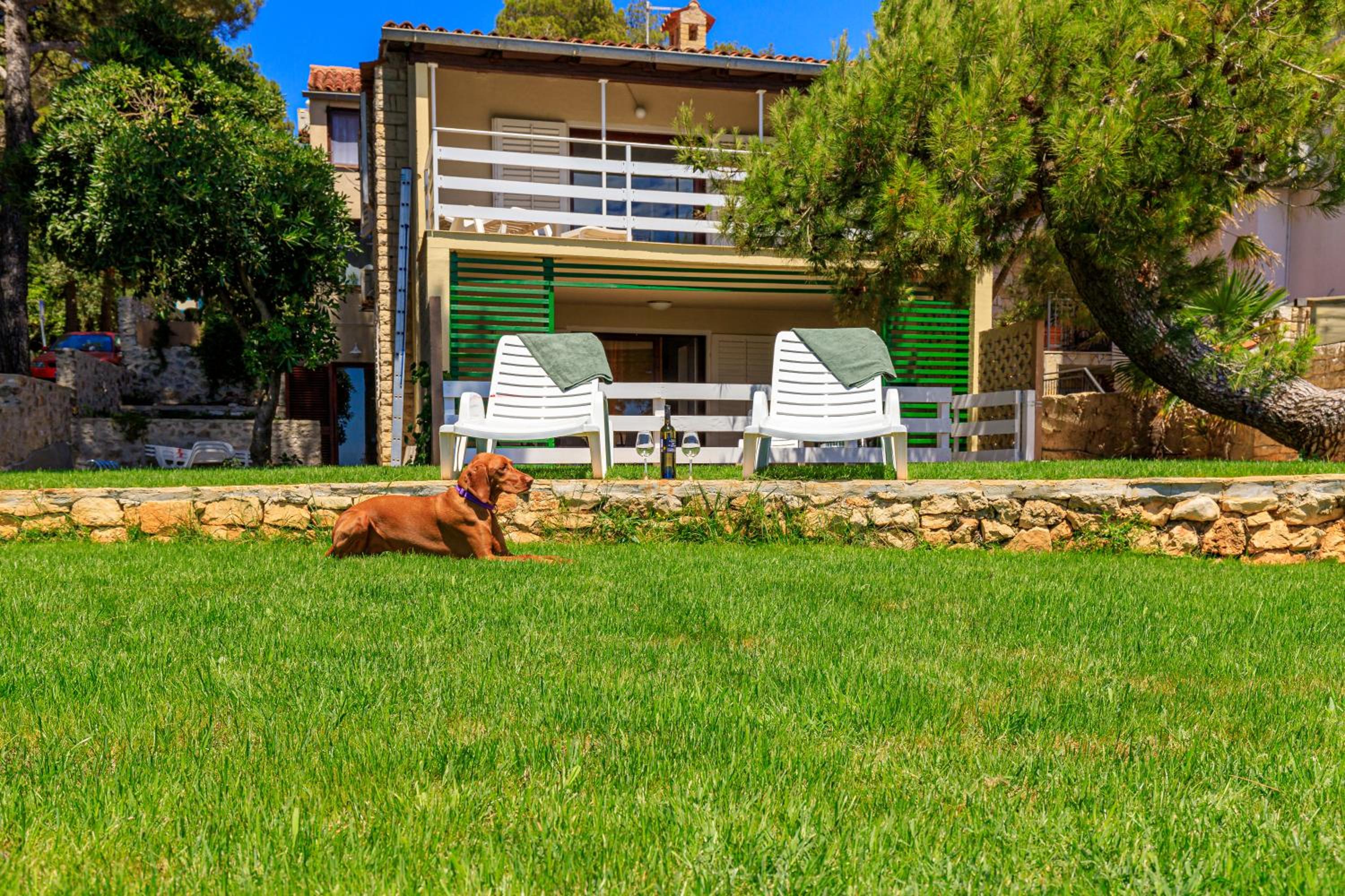 Al Mare Apartments