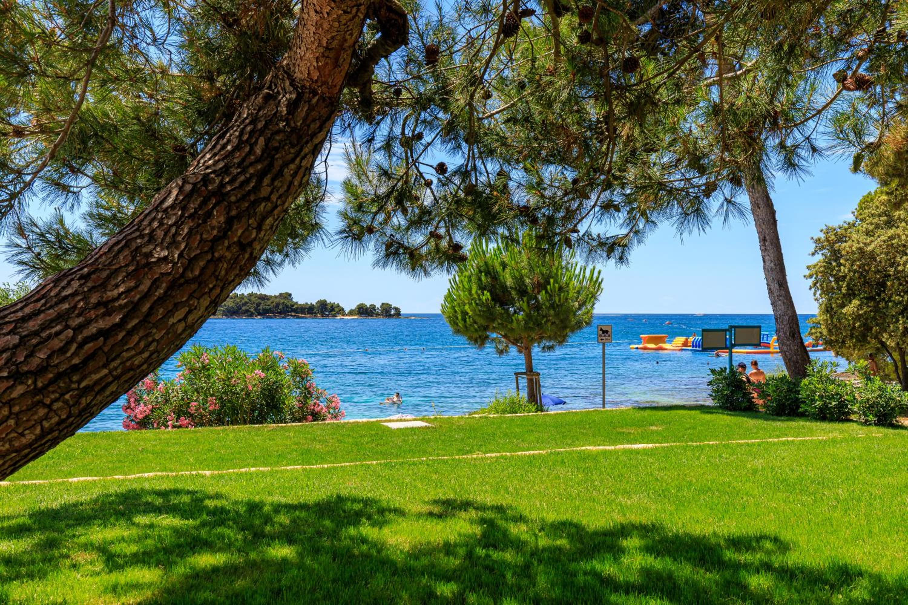 Al Mare Apartments