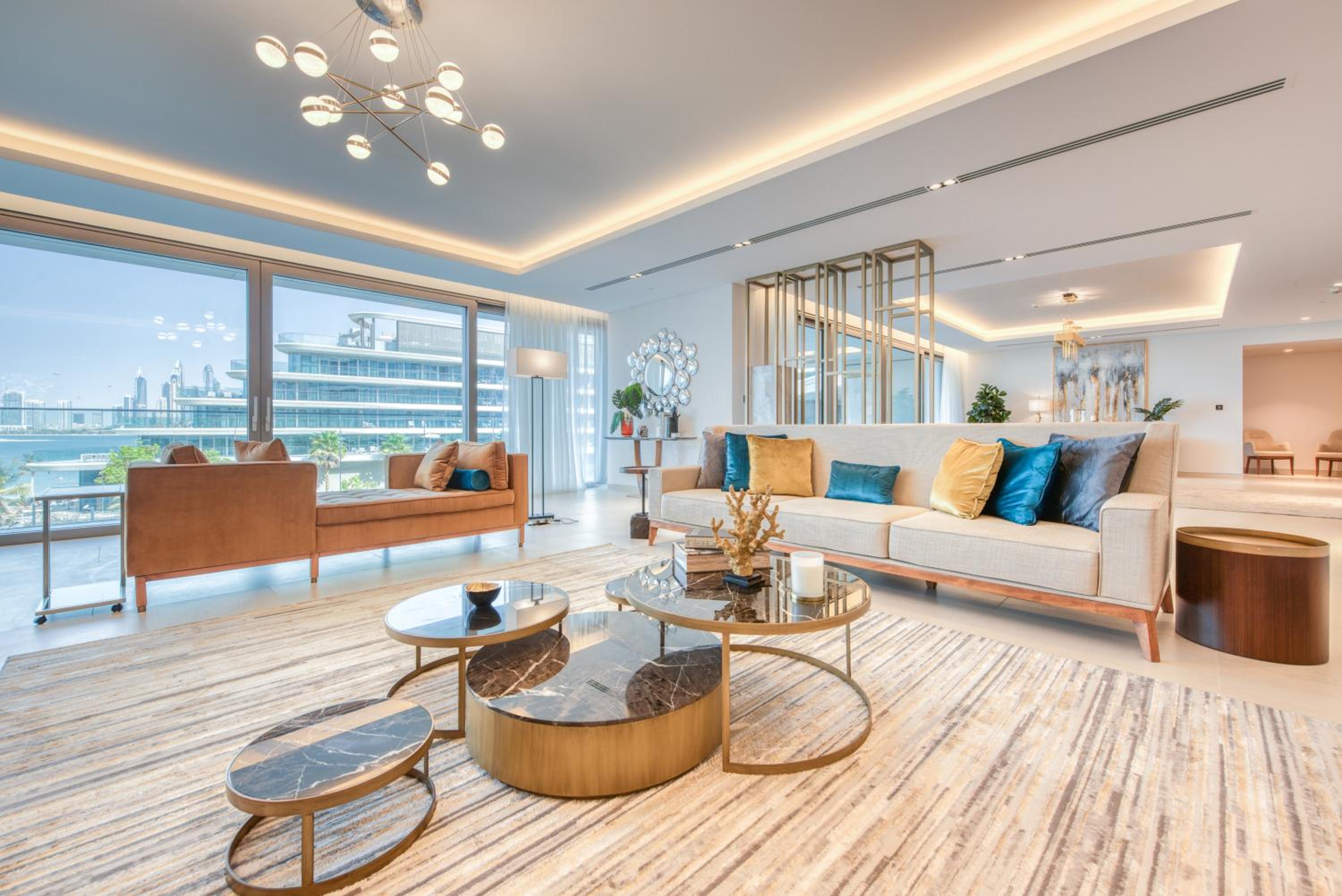 Palm Jumeirah Luxury Apartments by Propr