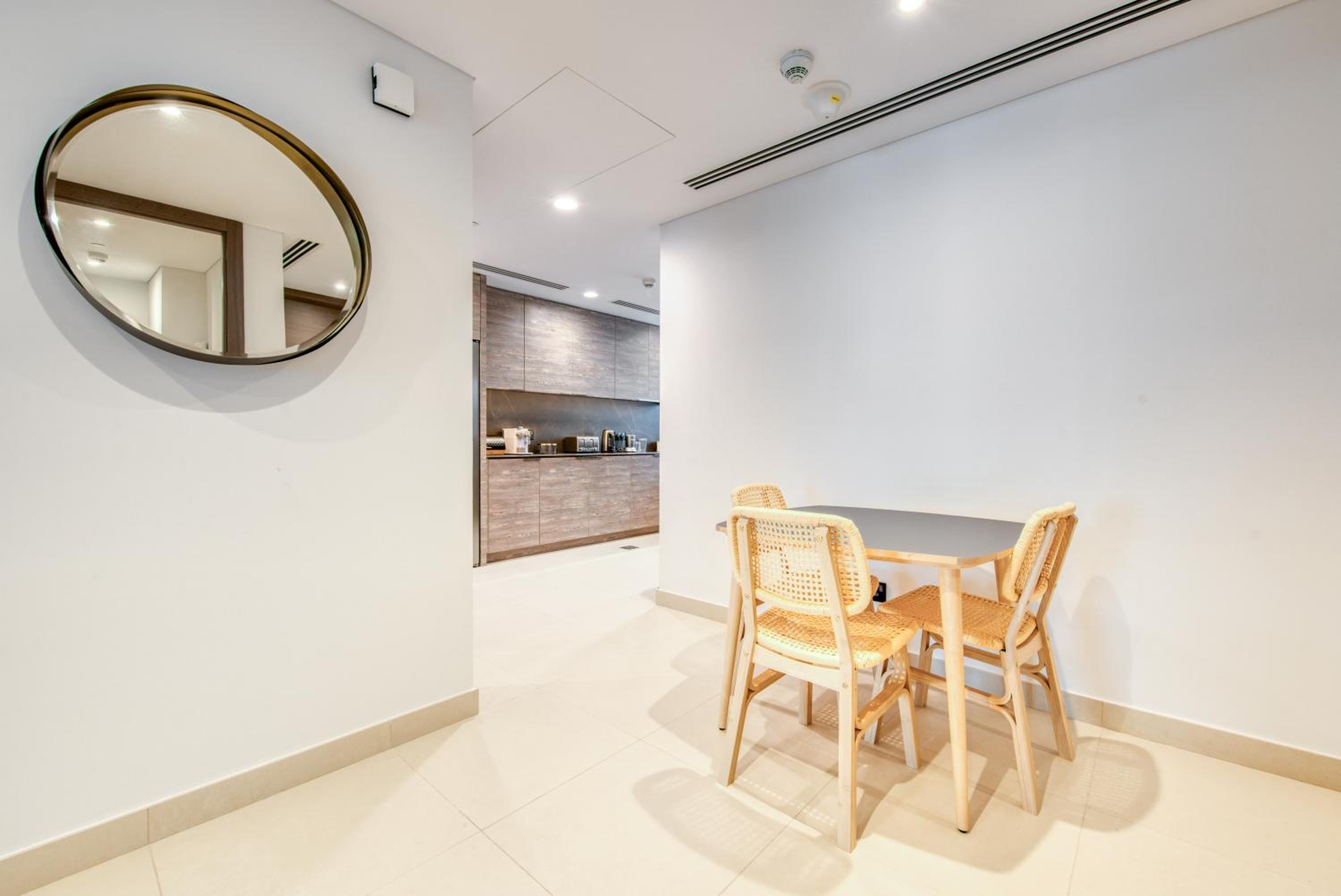 Palm Jumeirah Luxury Apartments by Propr