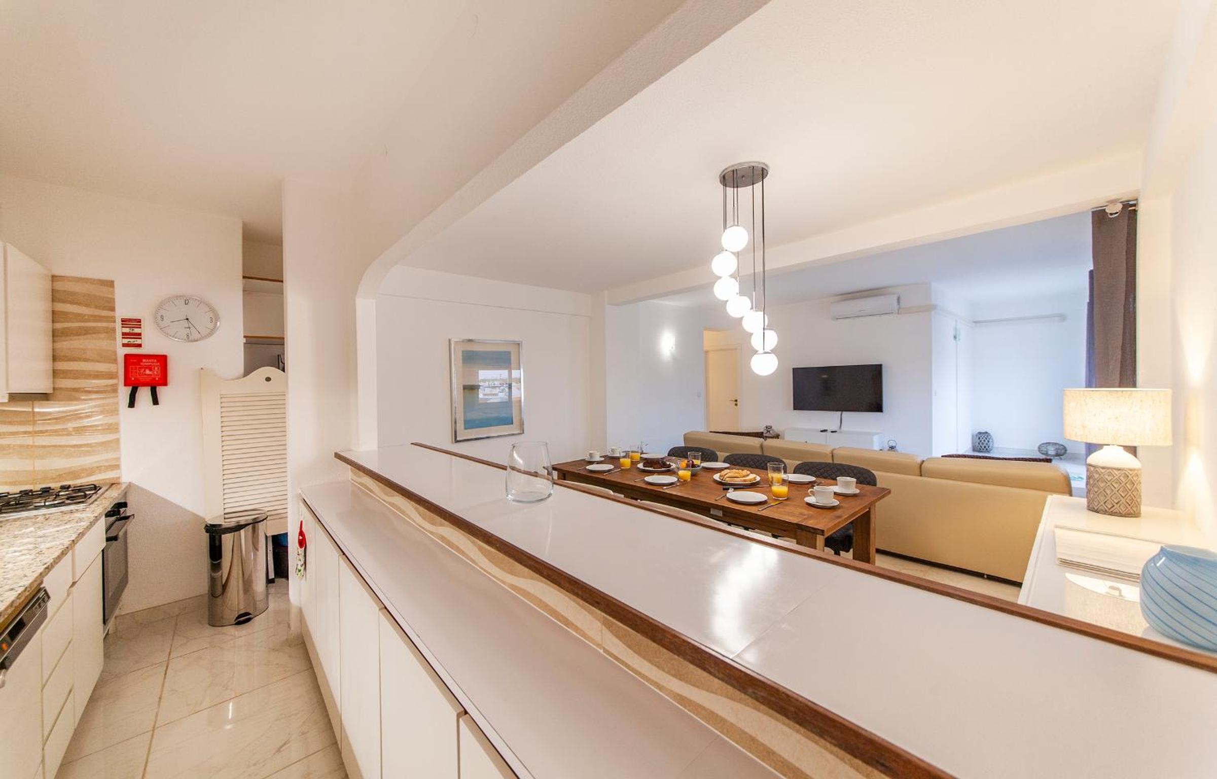 B57 - Marachique 2 Bed Flat
