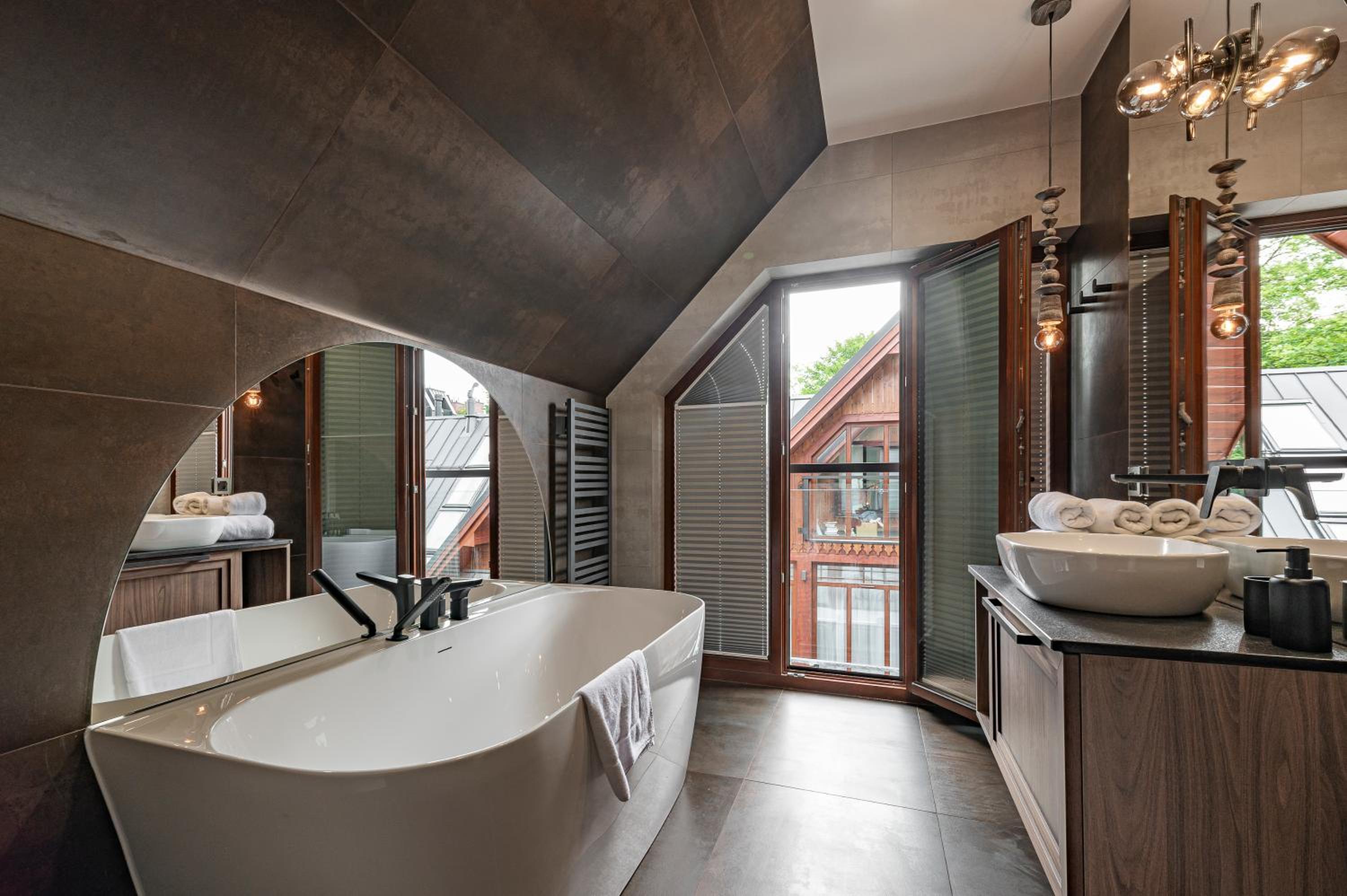 Park Residence Apartments by Nosalowy view 4