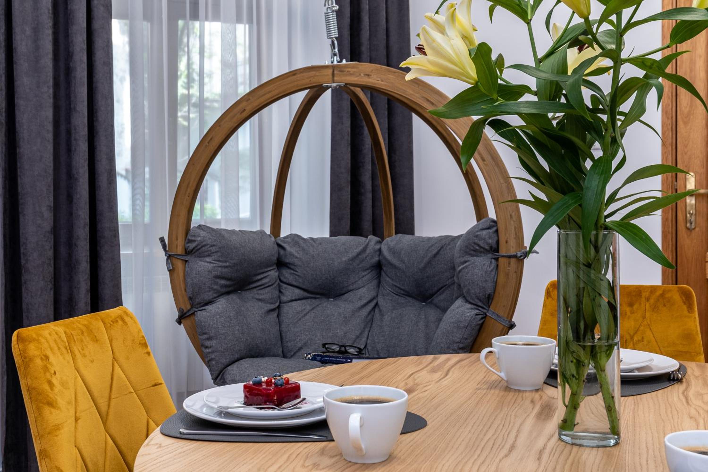 Beautiful Cracow Apartments by Cozyplace