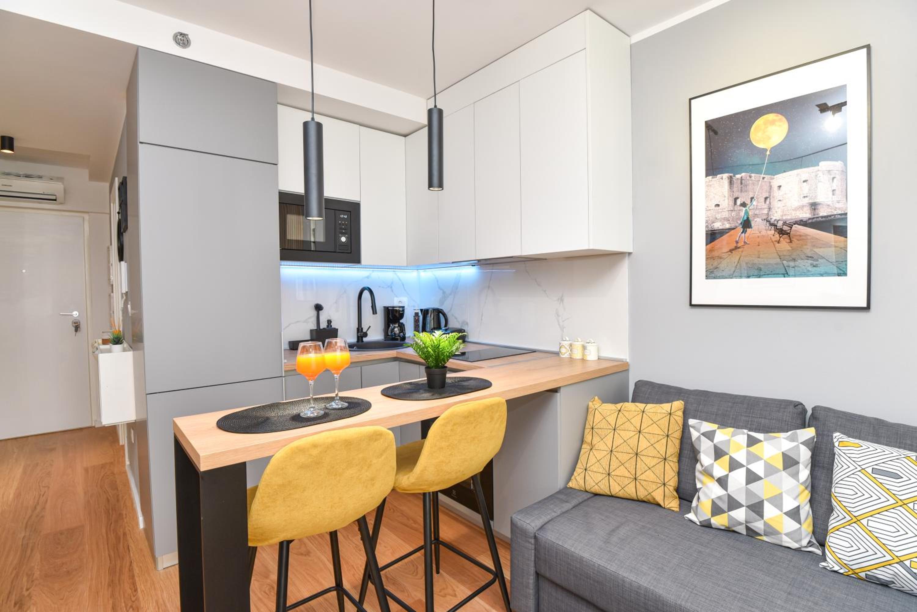 Studio apartment Bee One