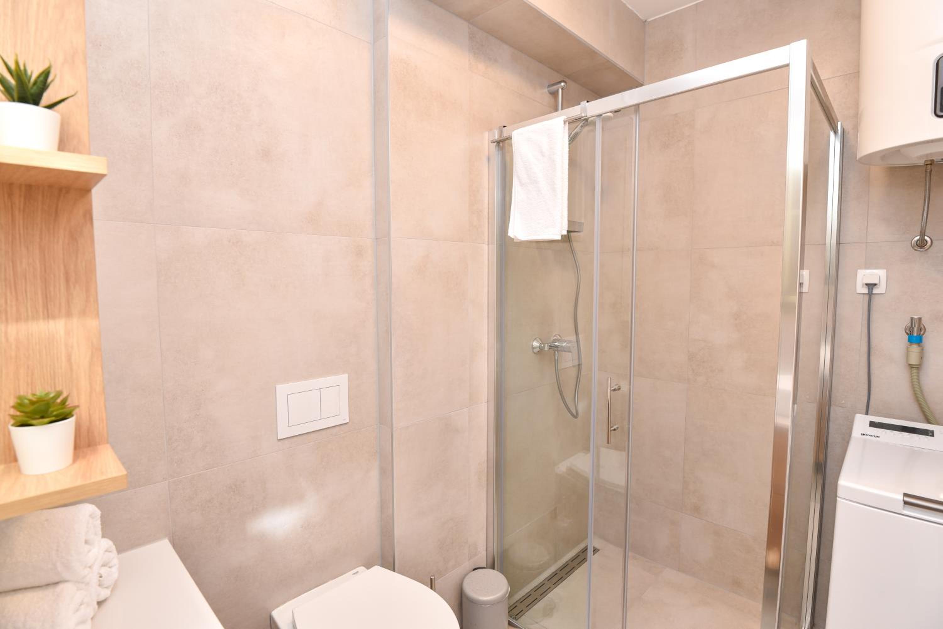 Studio apartment Bee One