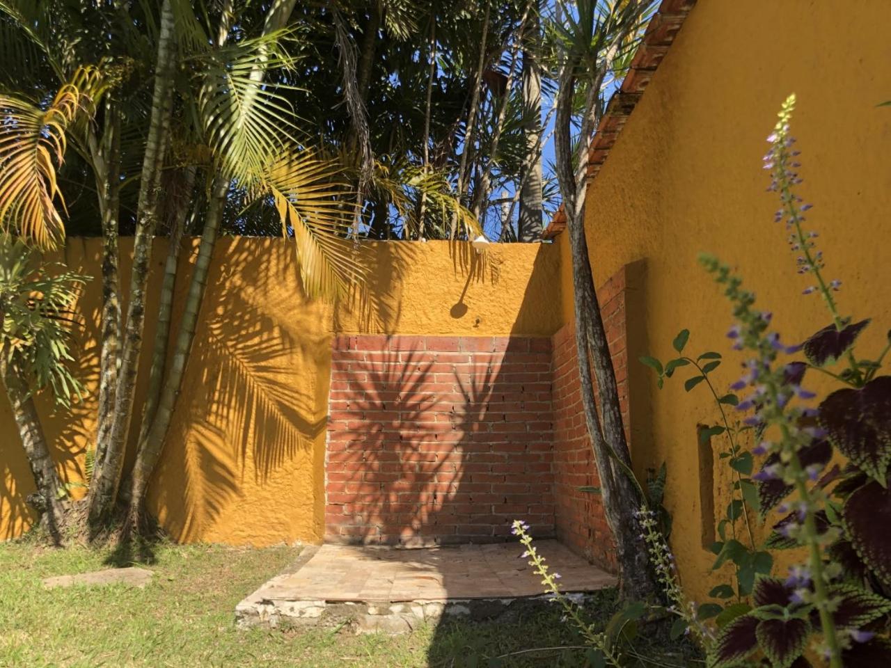 Casa pé na areia - 50 mts do mar