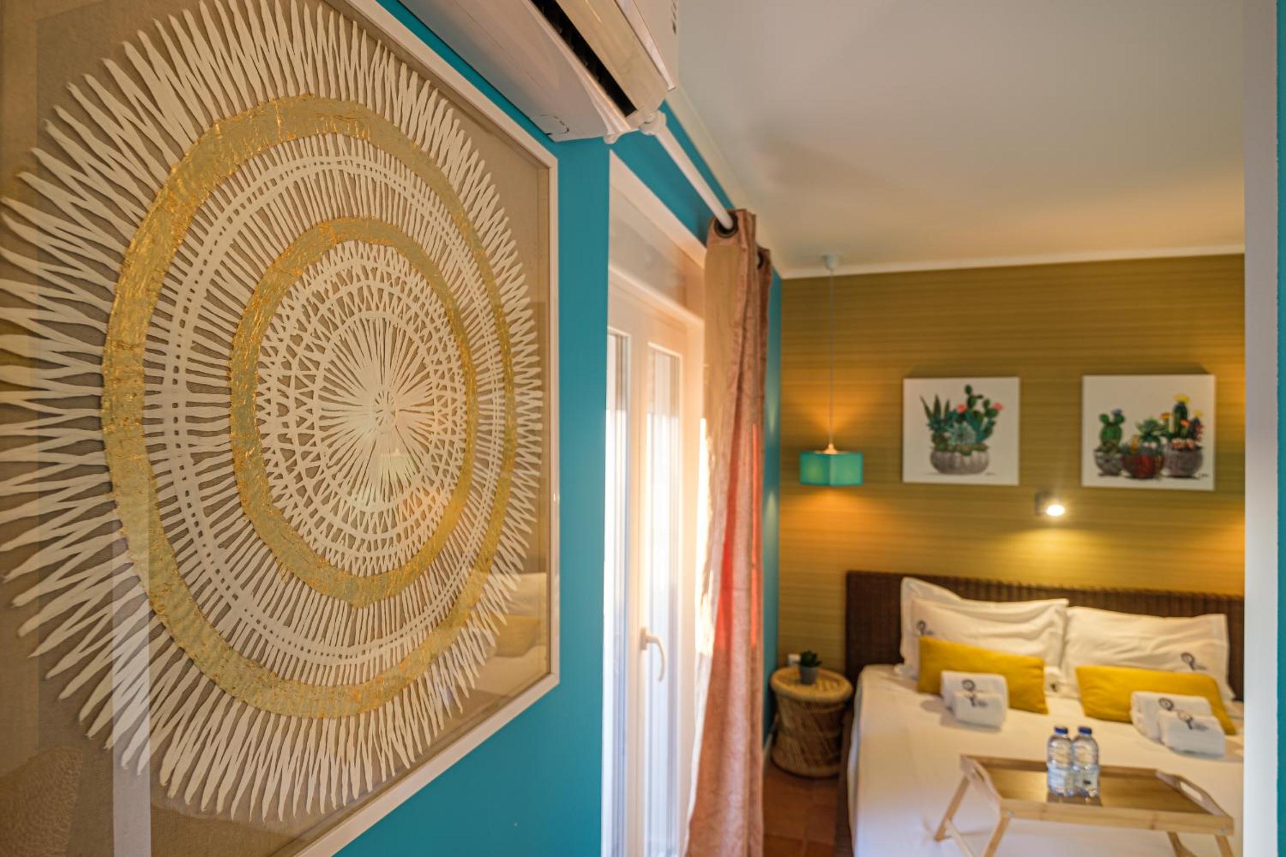 Y Quebedo - Boutique Apartments