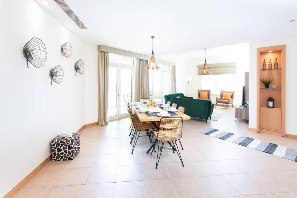 5 min walk to Five Palm -spacious (200M2) 3BR+kids