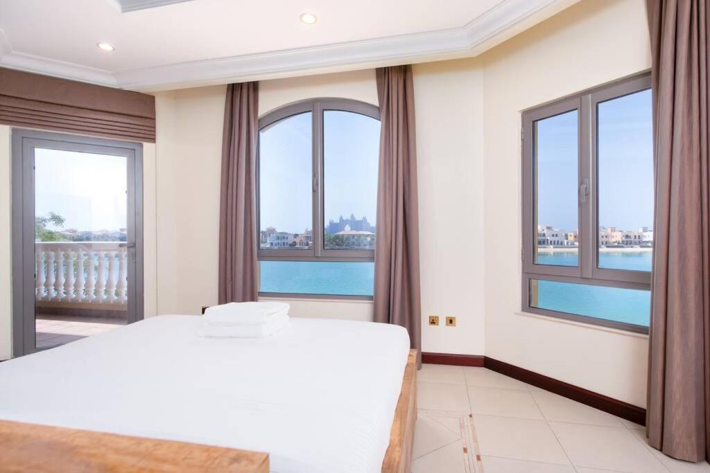 Villa Quinta on Palm Jumeirah - 5 BR + kids room