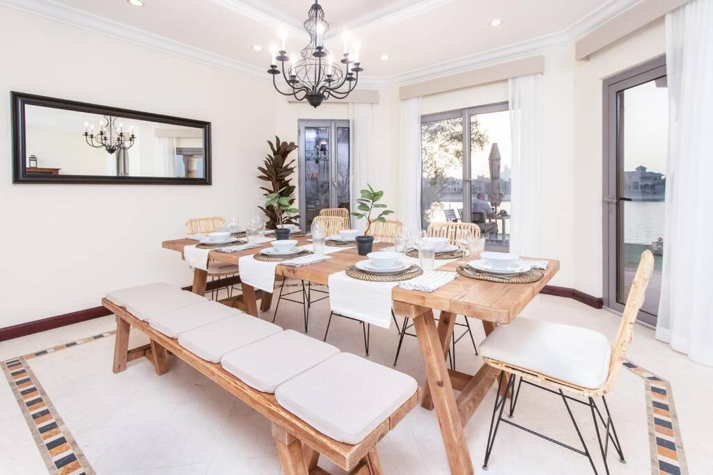 Villa Quinta on Palm Jumeirah - 5 BR + kids room