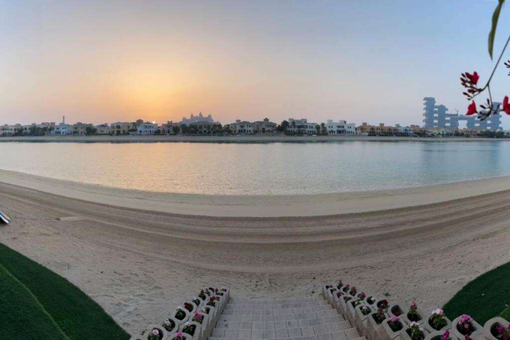 Villa Quinta on Palm Jumeirah - 5 BR + kids room