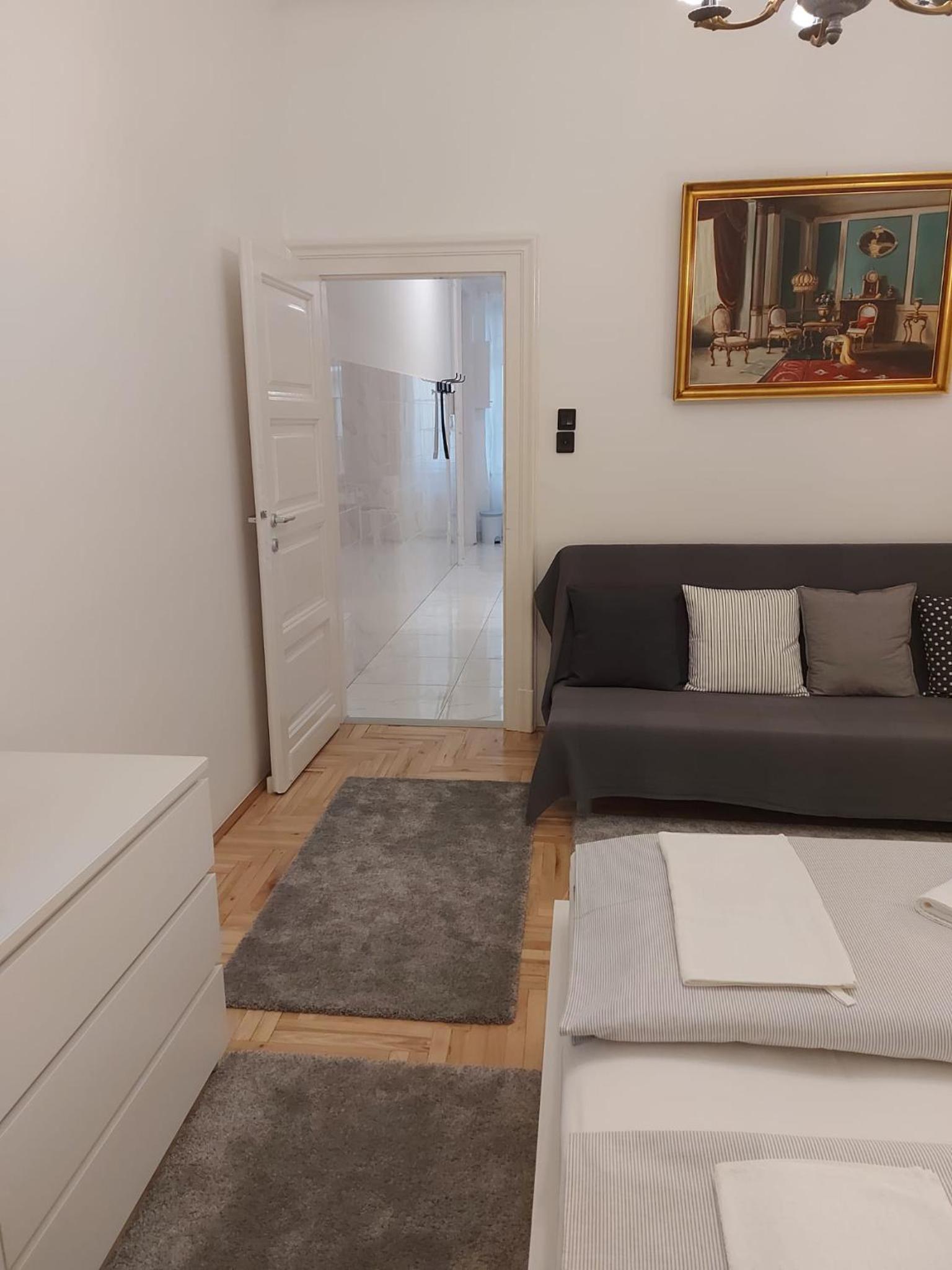 Melinda Apartman 2