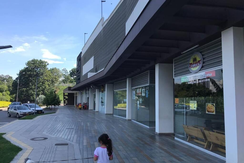 Hermoso apartamento, cerca Hospital Internacional