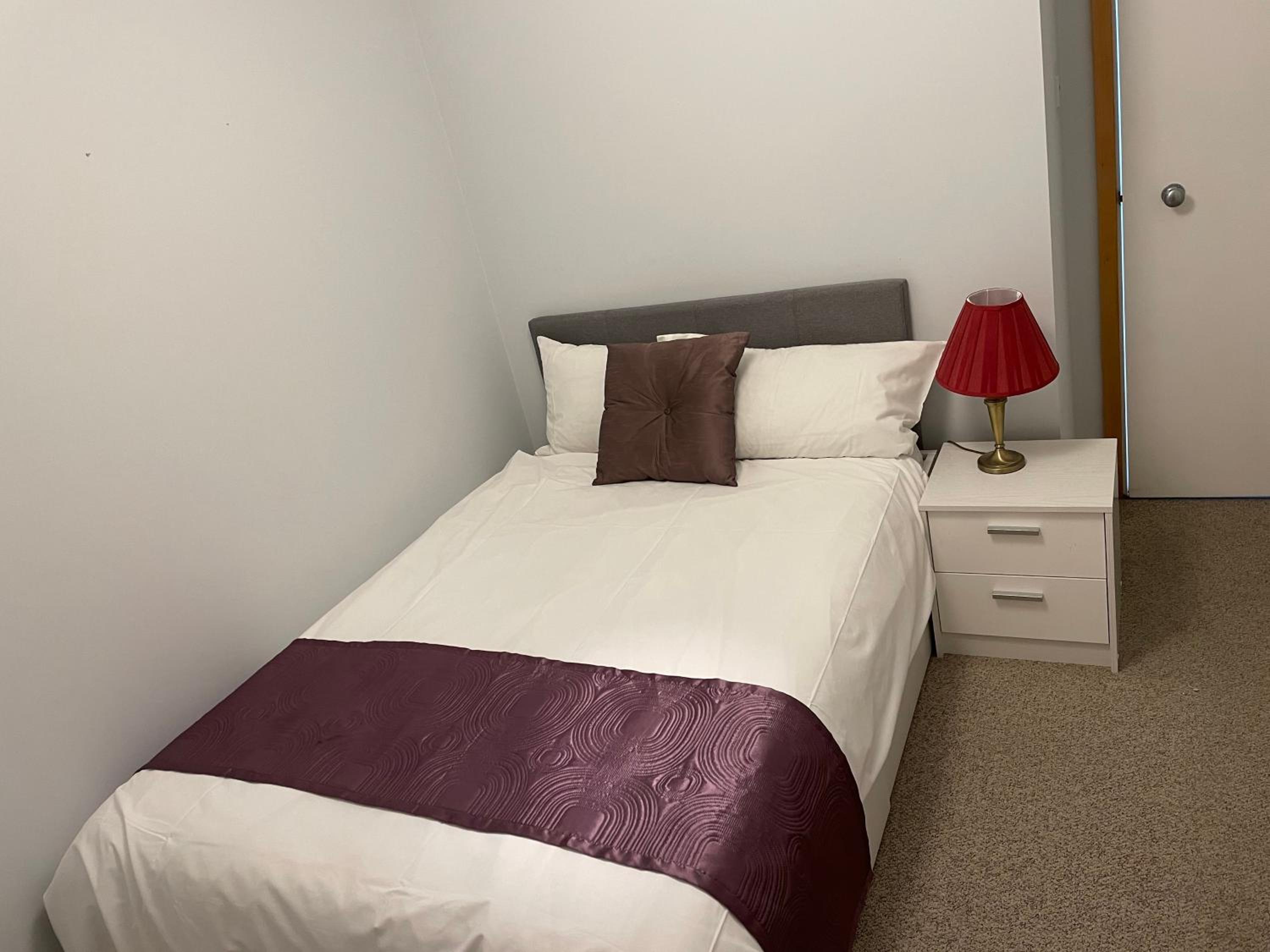 GREENWICH CENTRE NKY APARTMENT