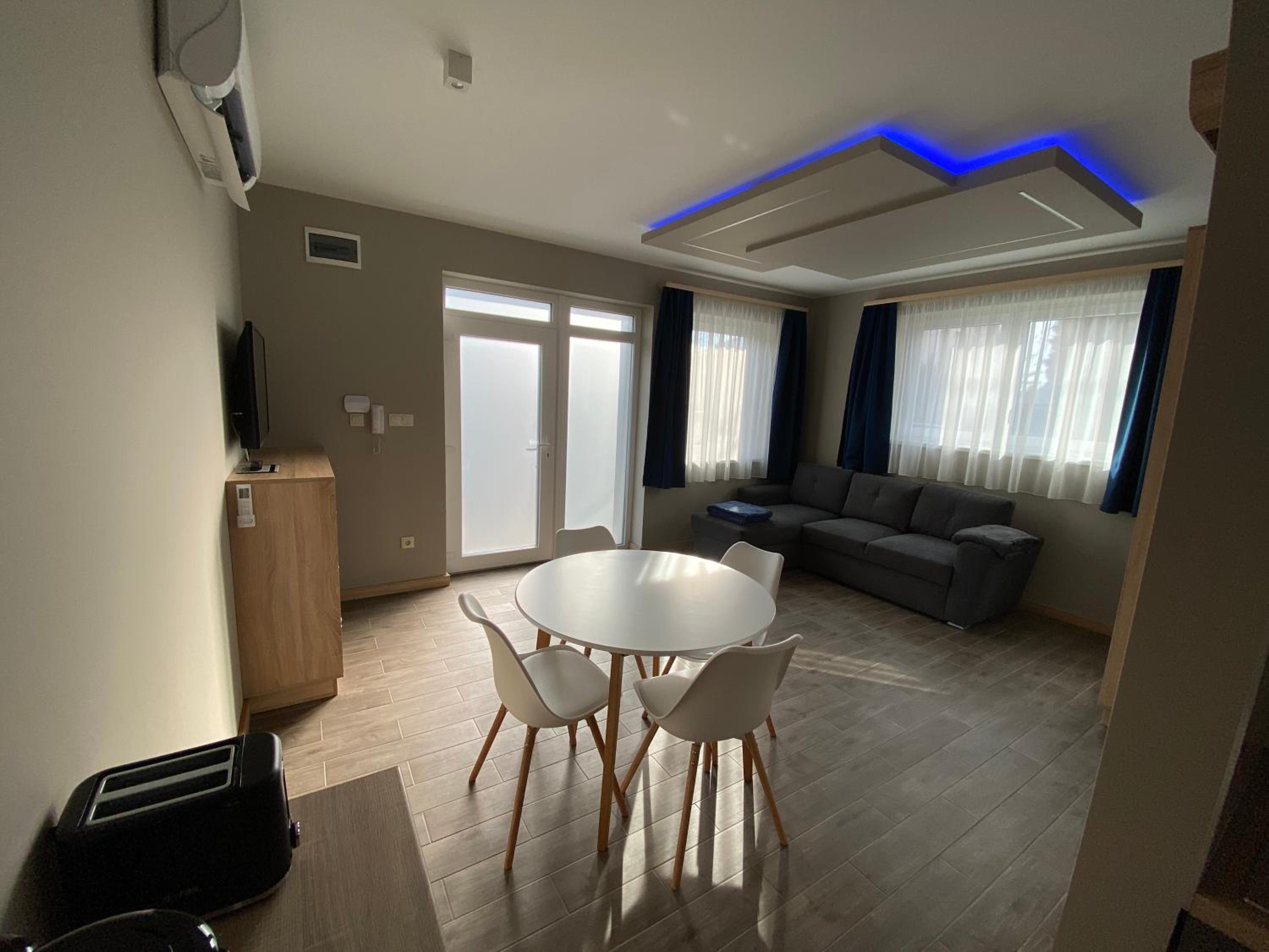 Th-Lux Apartman Hajdúszoboszló view 3