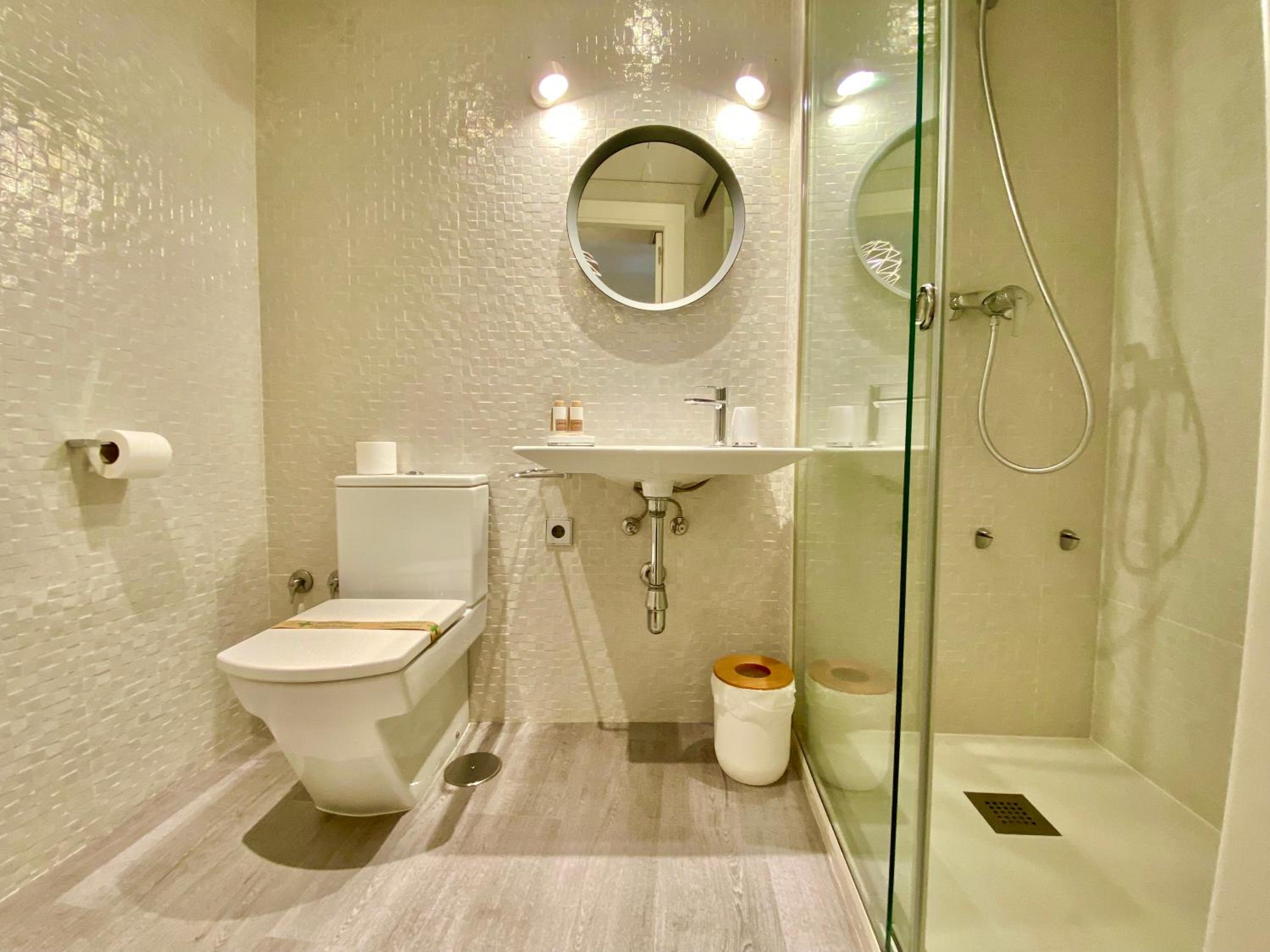 Charming Exclusive La Latina