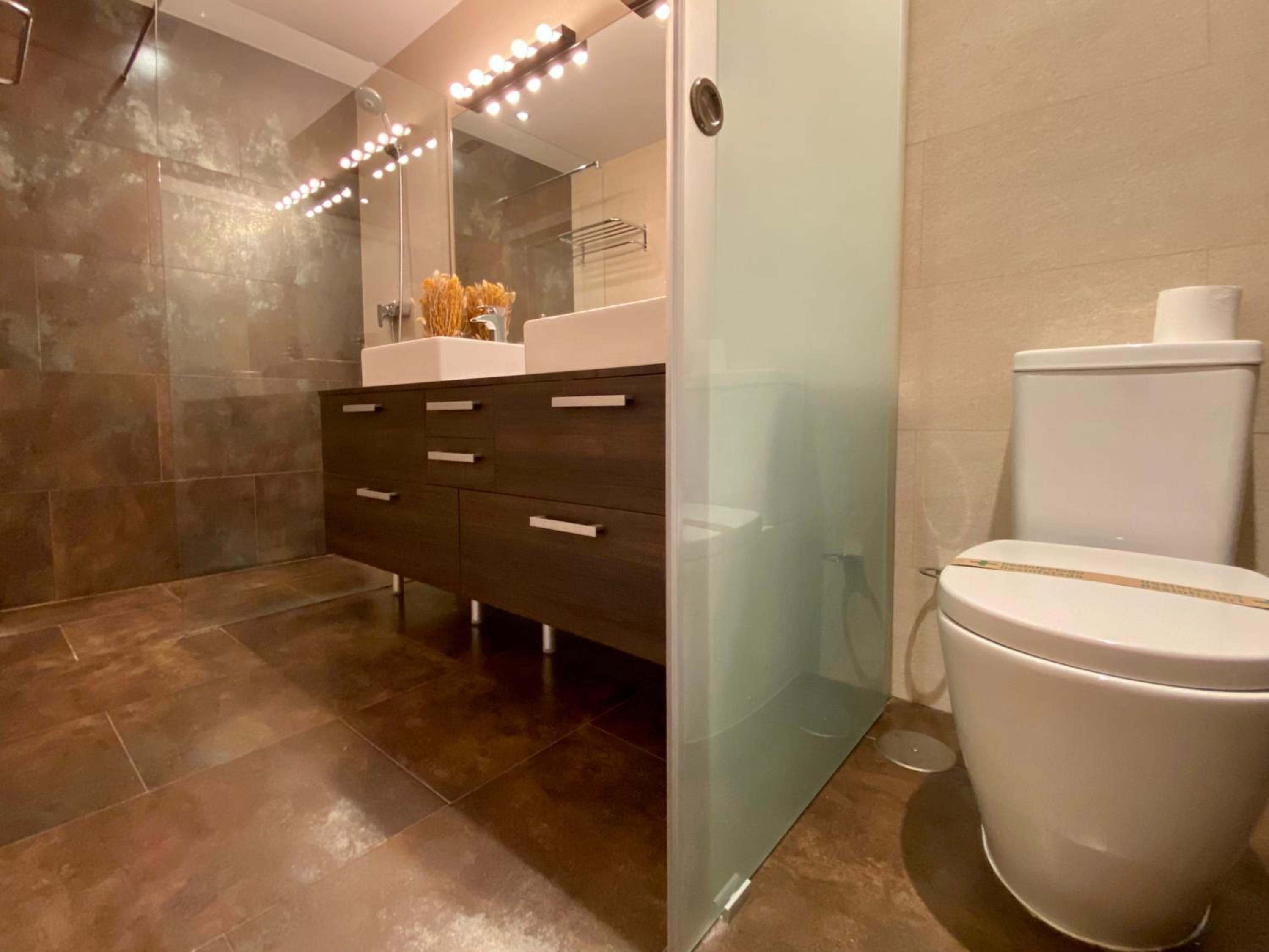 Charming Exclusive La Latina