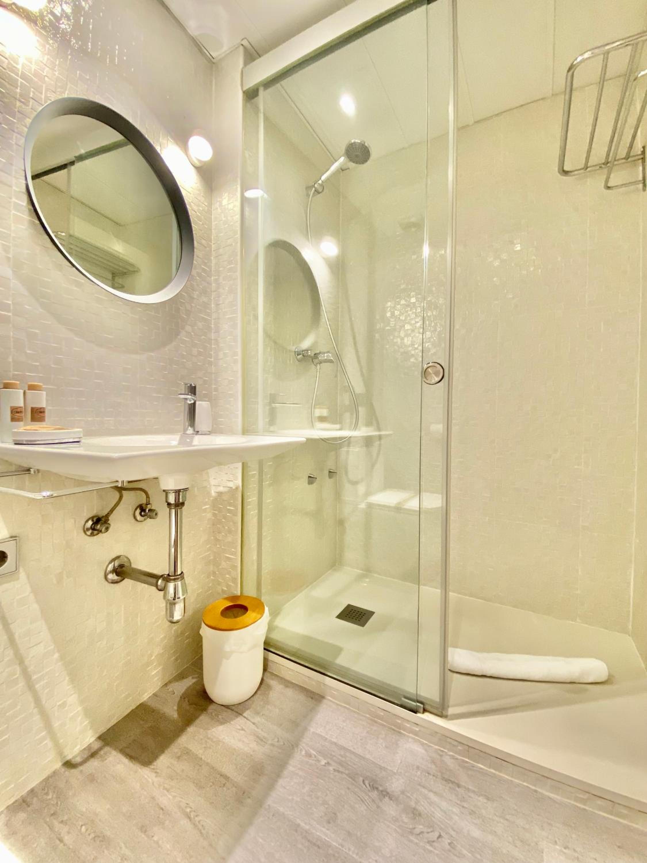 Charming Exclusive La Latina