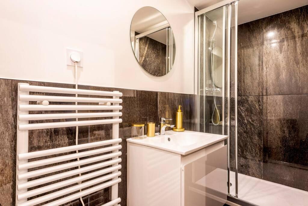 GemBnB Luxury Apartments - Residence Thorigny Paris - Marais