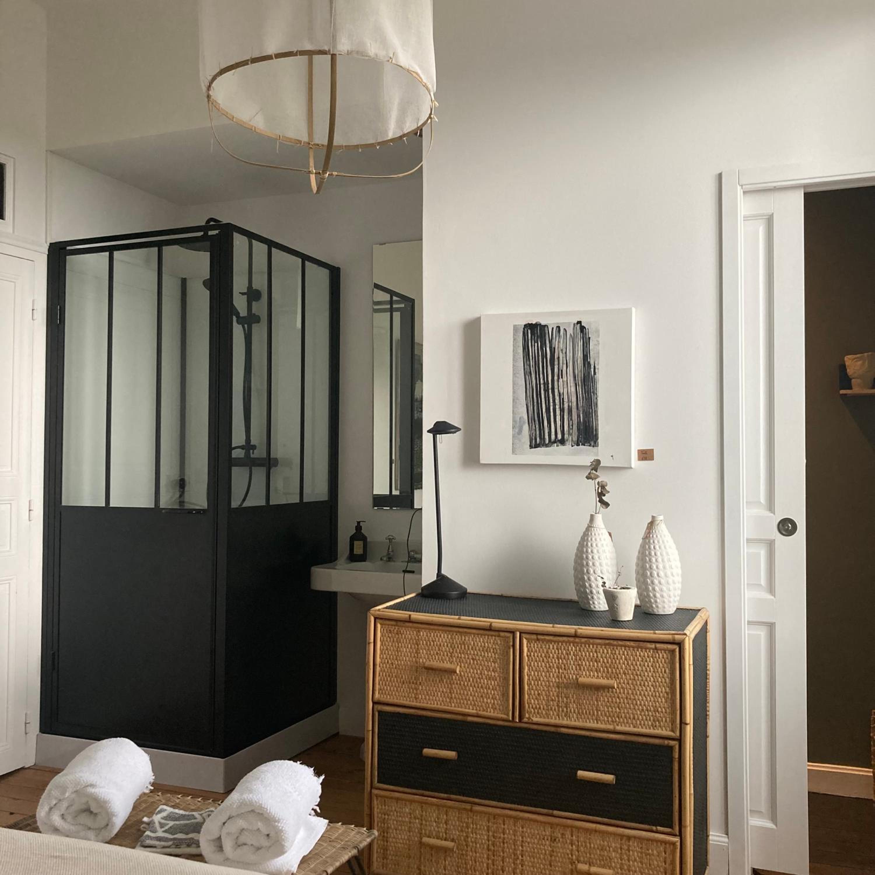 la boutique mj décoration vous propose de découvrir ses deux chambres d'hôtes view 5